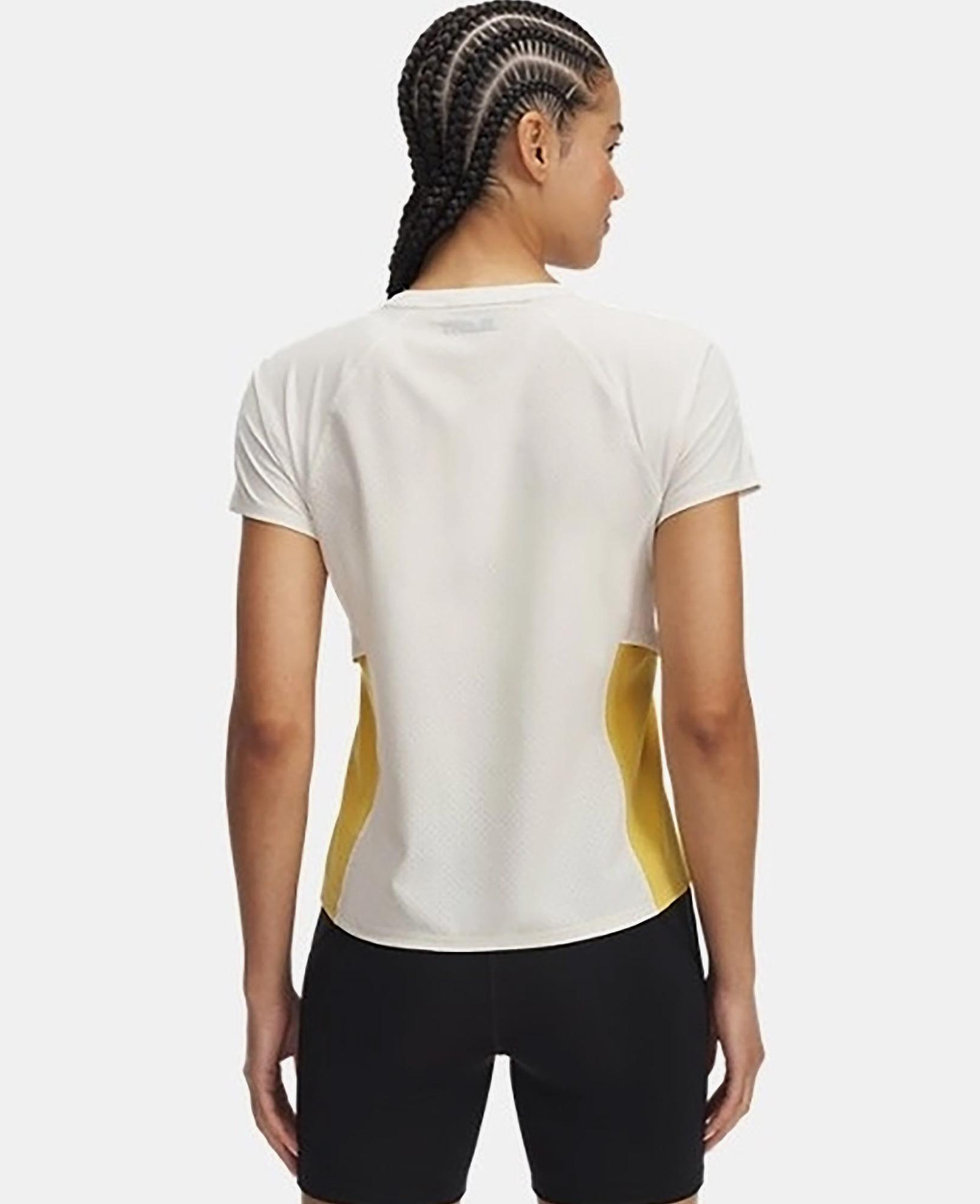 Under Armour Trail Run Kadın Beyaz Koşu T-Shirt