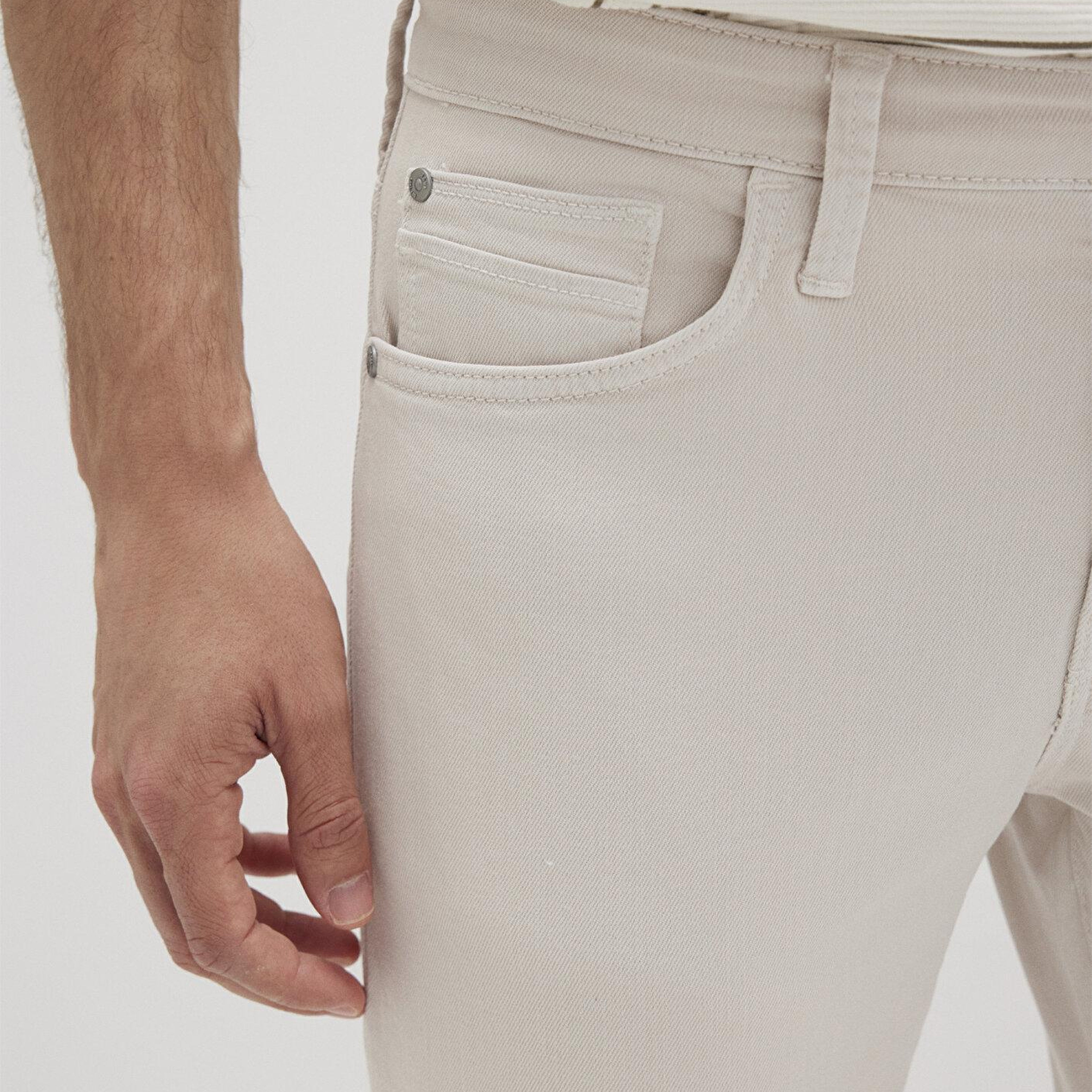 Mavi Jake Ekru Comfort Gabardin Pantolon 0042222763