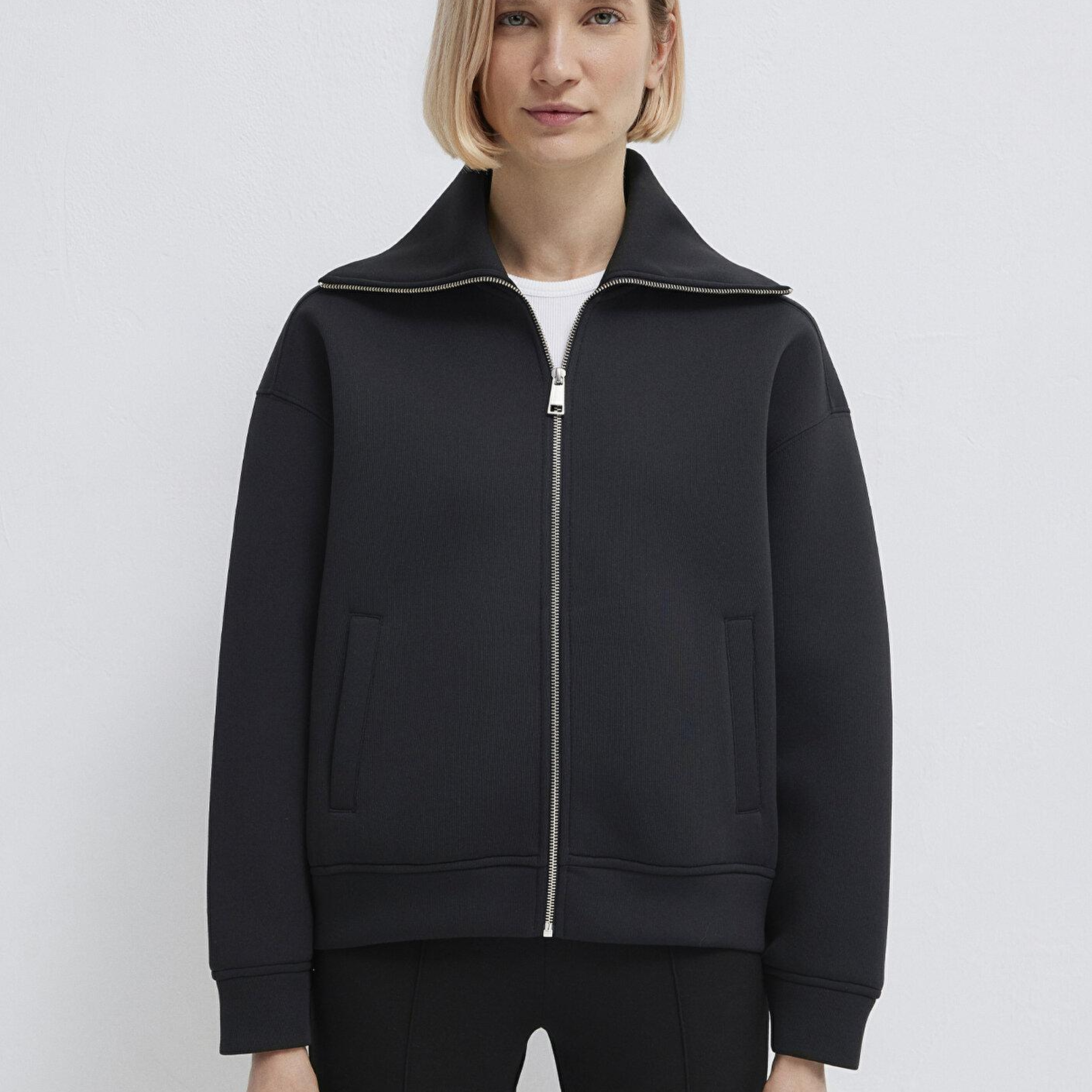 Mavi Sporty Lux Fermuarlı Siyah Sweatshirt 1S10295-900