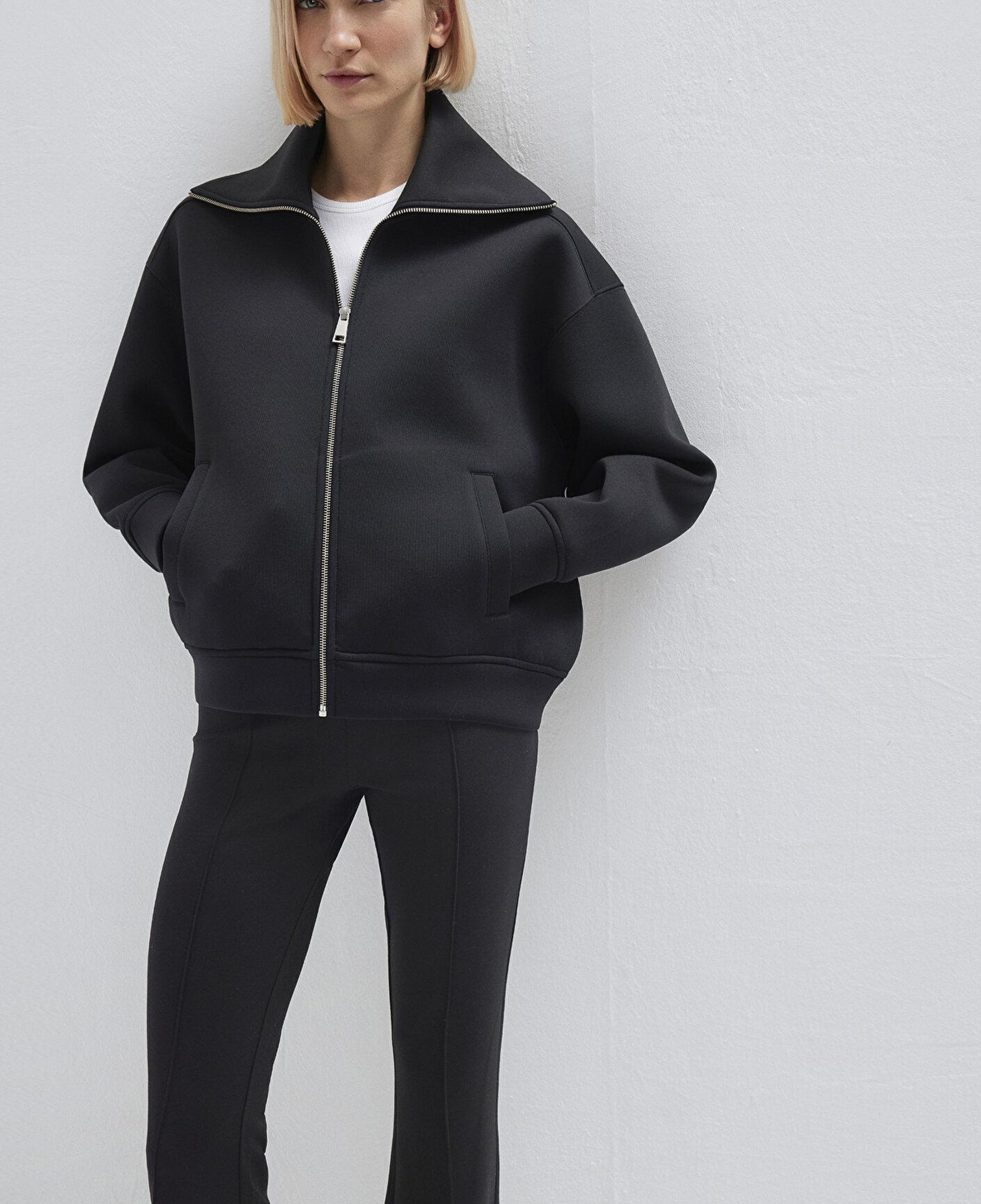 Mavi Sporty Lux Fermuarlı Siyah Sweatshirt 1S10295-900