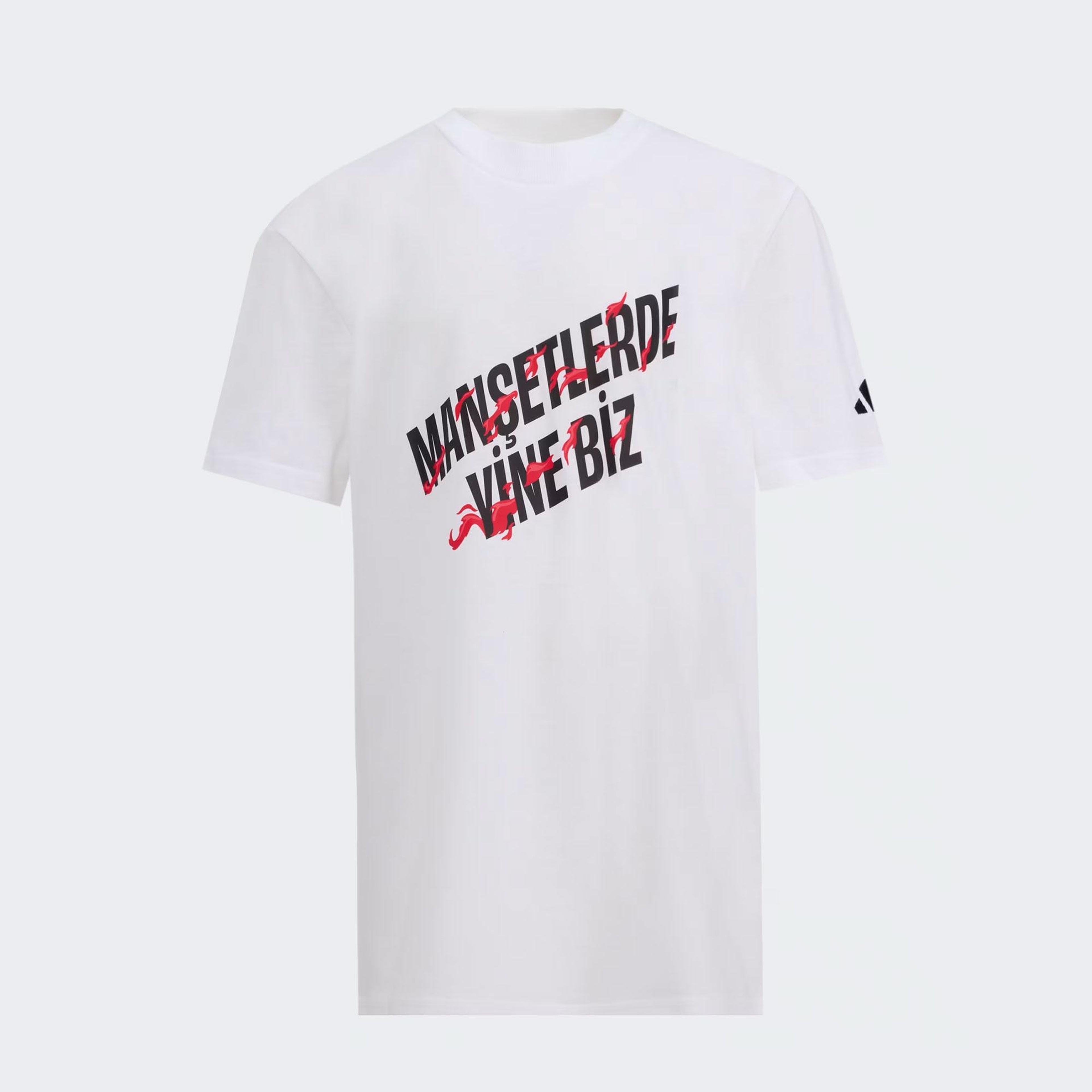 adidas Manşetlerde Yine Biz Grafik Çocuk Beyaz T-Shirt