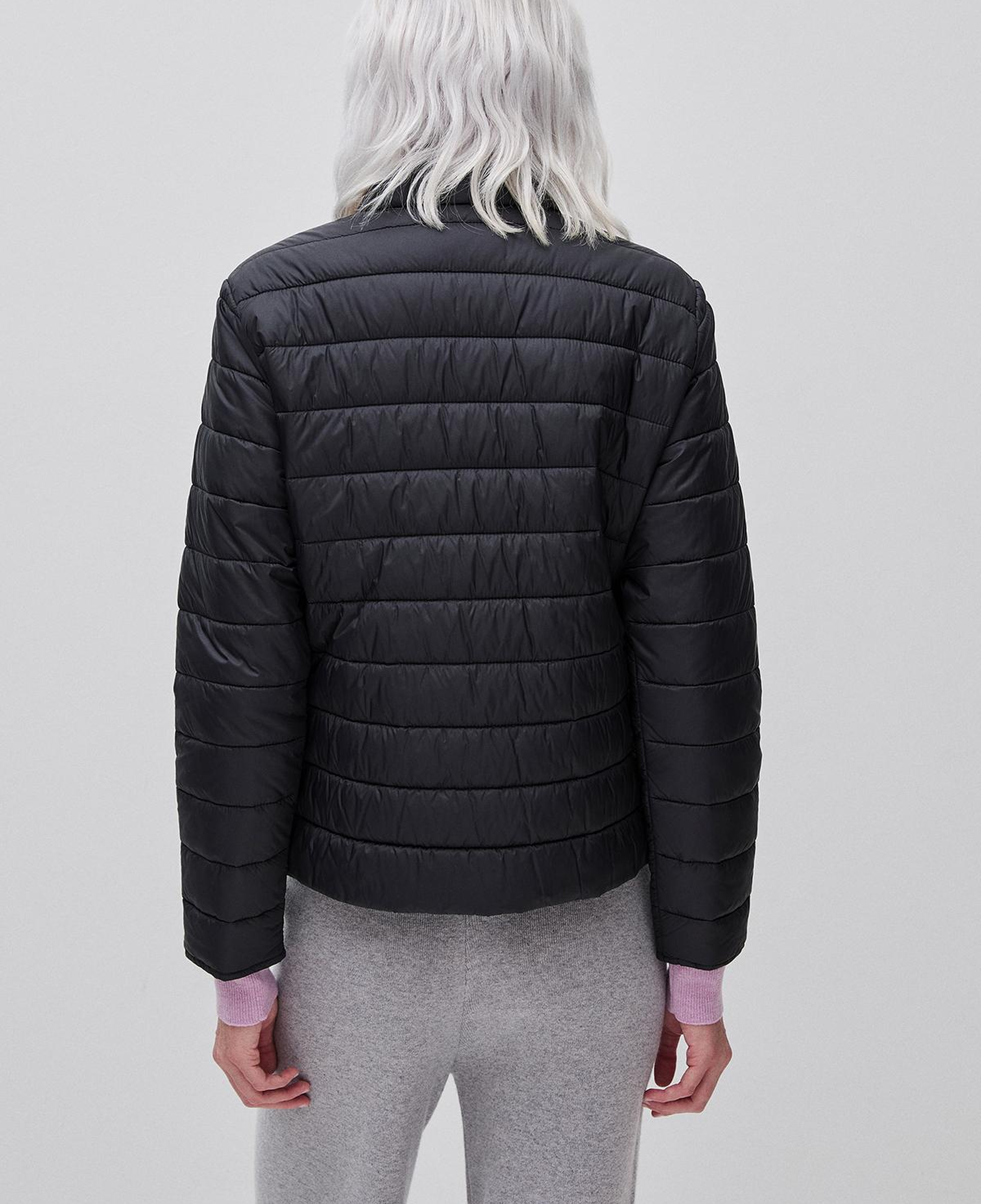 Kadın Siyah Slim Fit Şişme Cepli Mont
