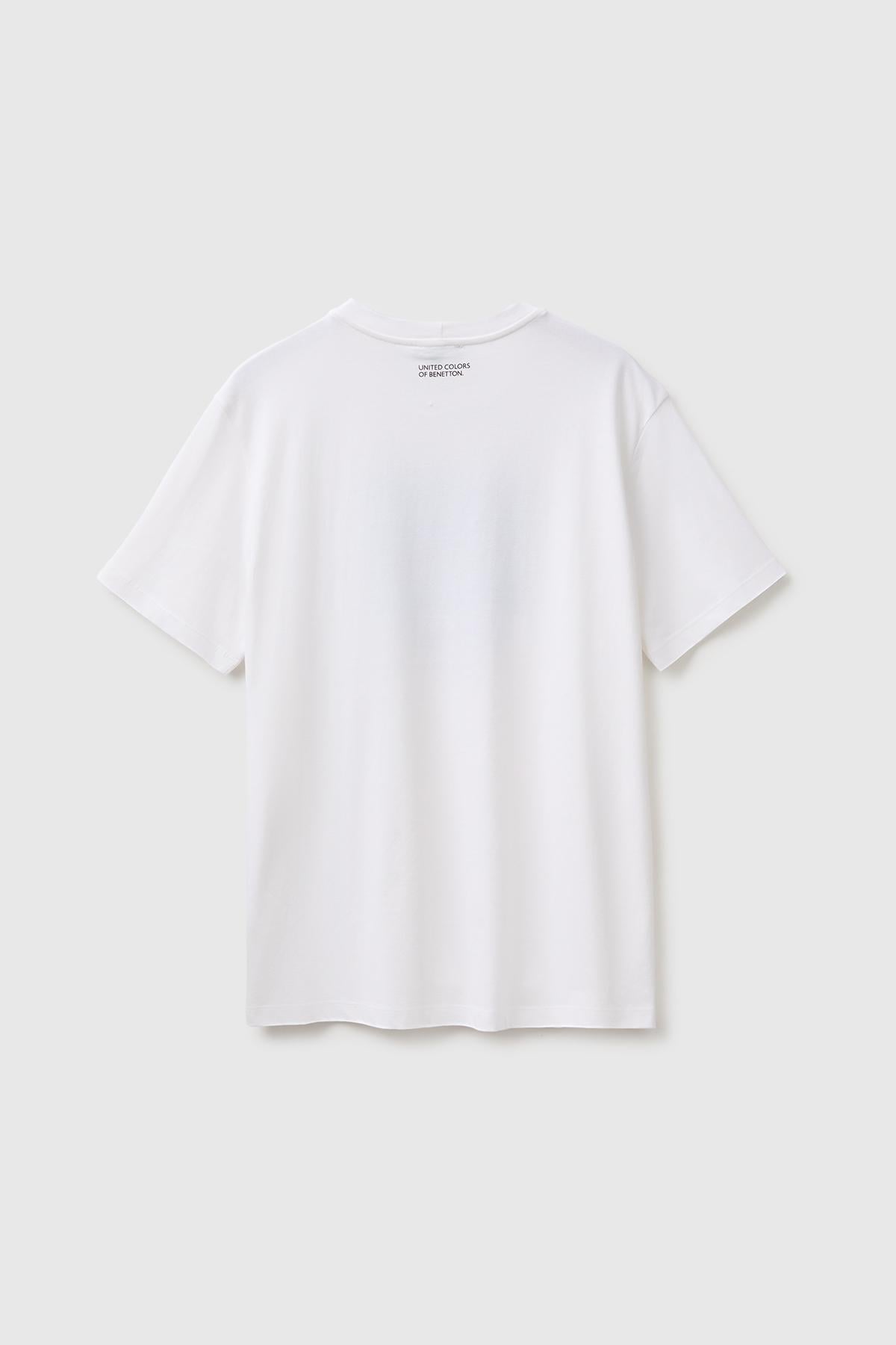 Erkek Beyaz %100 Pamuk Önü Logo Baskılı Regular Fit Kısa Kollu T-Shirt