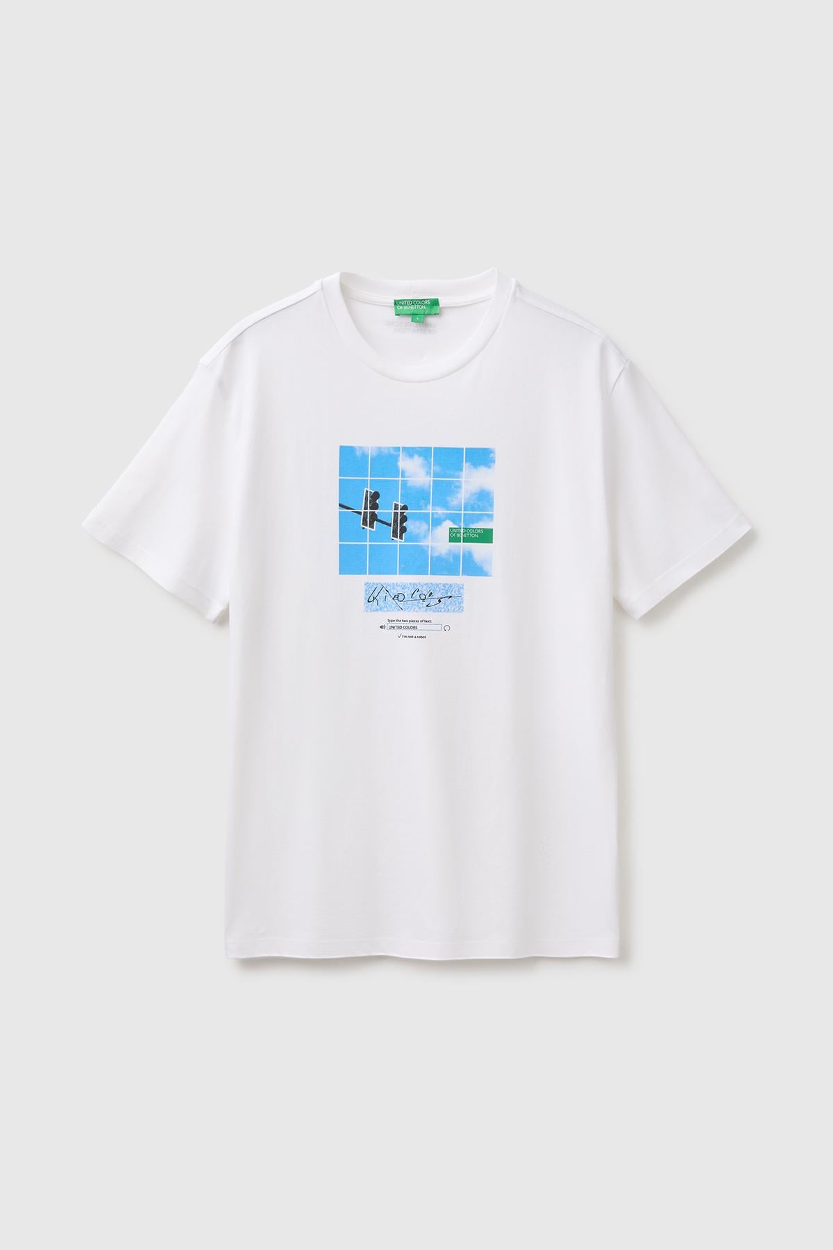 Erkek Beyaz %100 Pamuk Önü Logo Baskılı Regular Fit Kısa Kollu T-Shirt