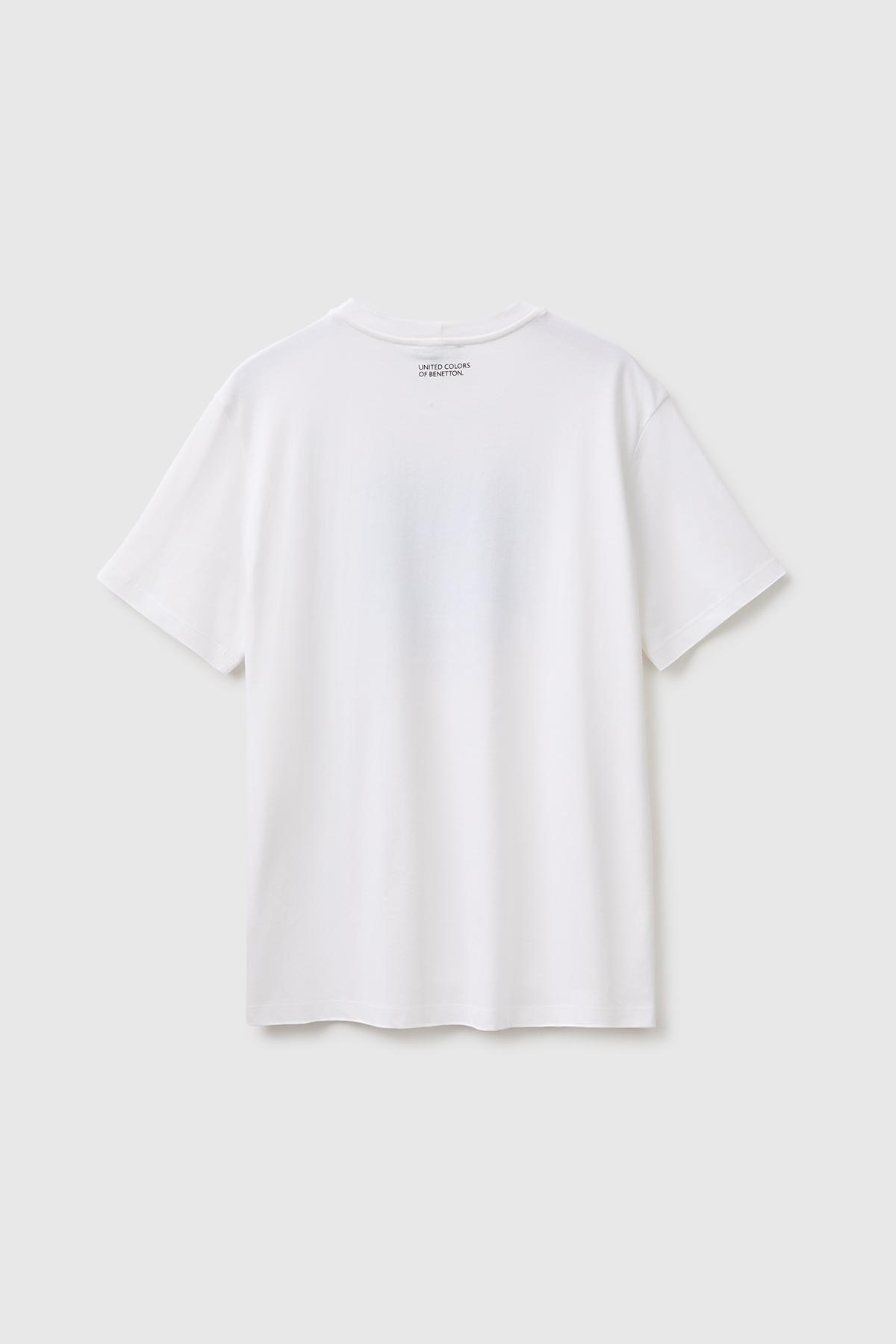 Erkek Beyaz %100 Pamuk Önü Logo Baskılı Regular Fit Kısa Kollu T-Shirt