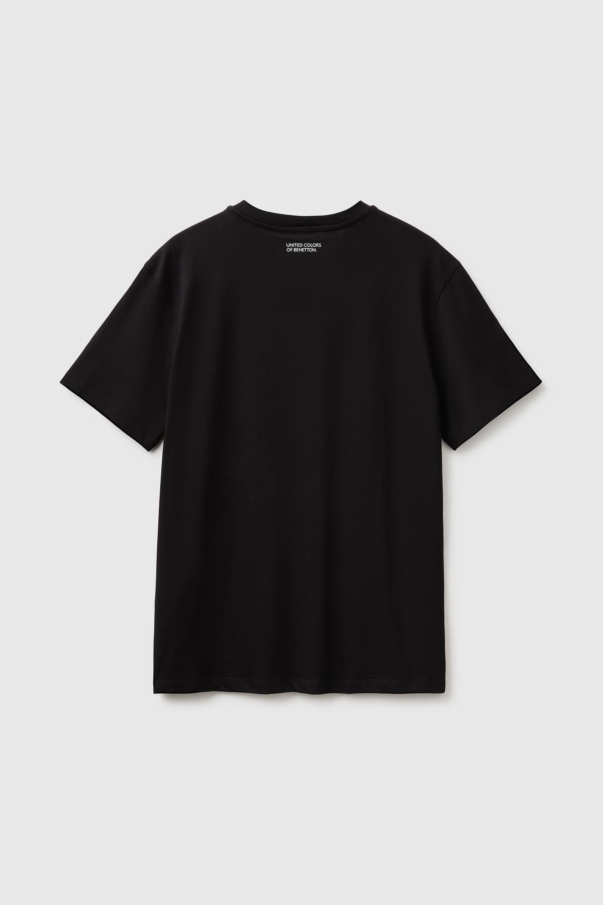 Erkek Siyah %100 Pamuk Önü Logo Baskılı Regular Fit Kısa Kollu T-Shirt