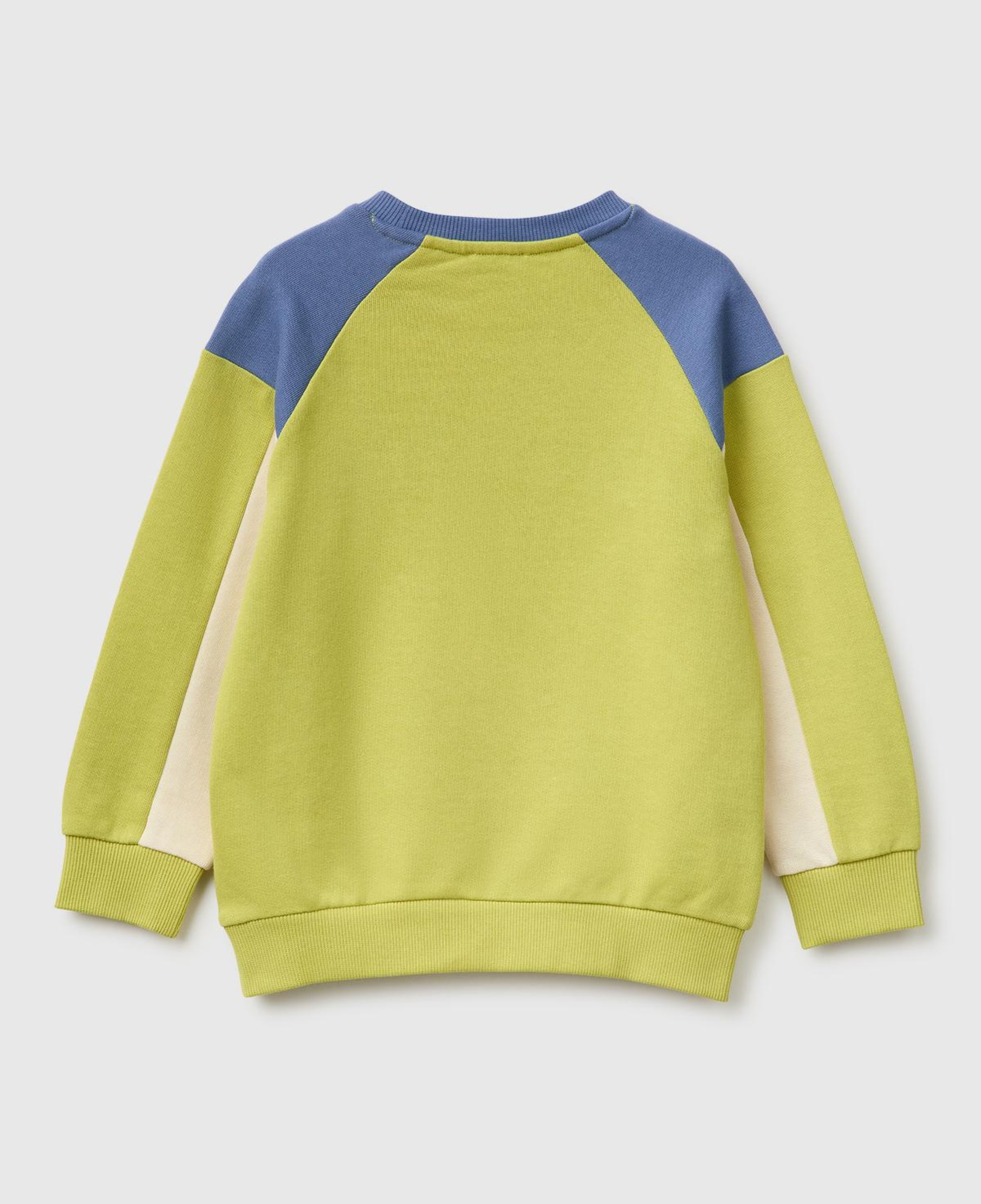 Erkek Çocuk Fıstık Yeşili Önü İşlemeli Ribanalı Renk Bloklu Bisiklet Yaka Sweatshirt