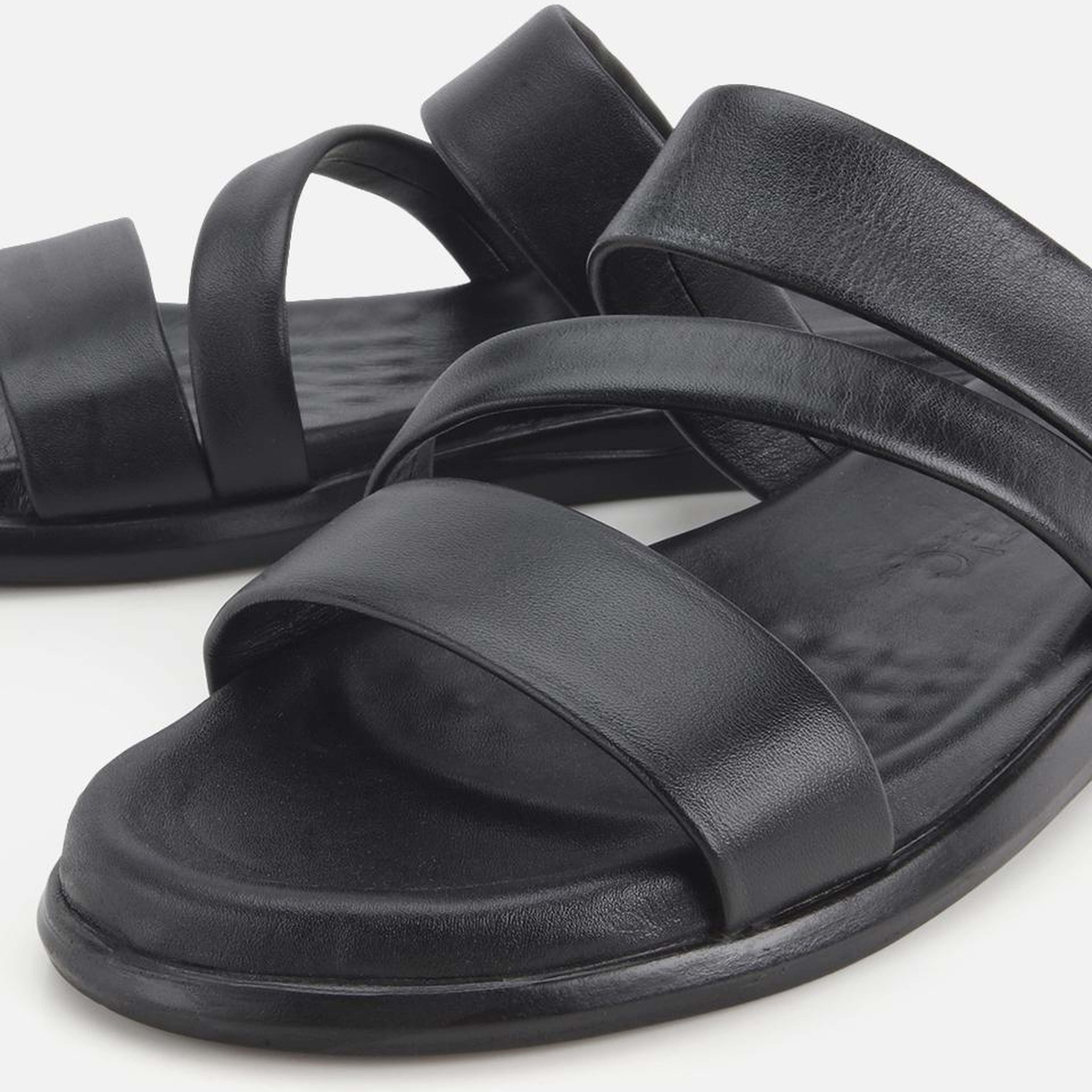 Erkek Deri Siyah Comfort Bantlı Düz Terlik