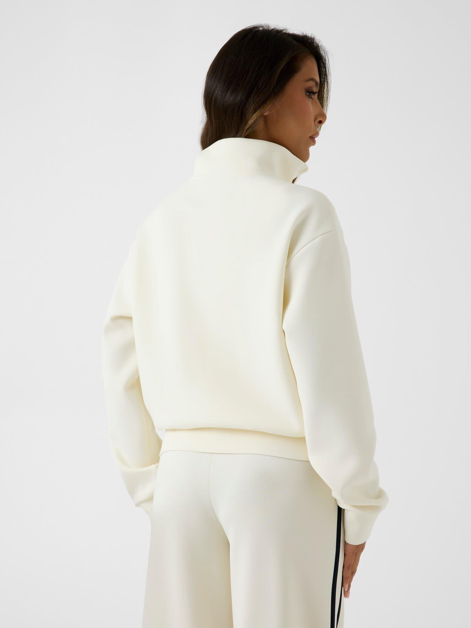 Yüksek Yakalı Sweatshirt