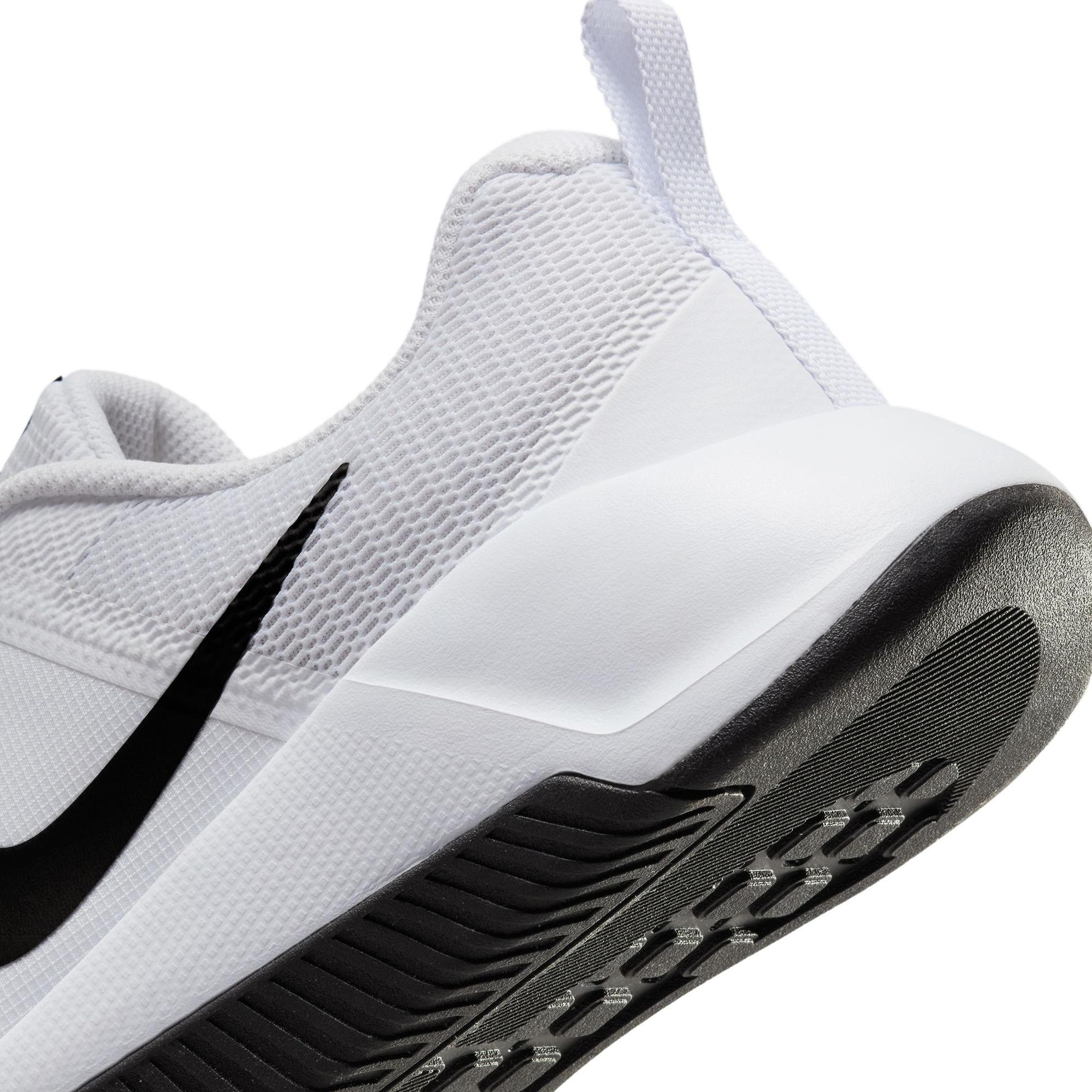 Nike MC Trainer 3 Erkek Beyaz Spor Ayakkabı