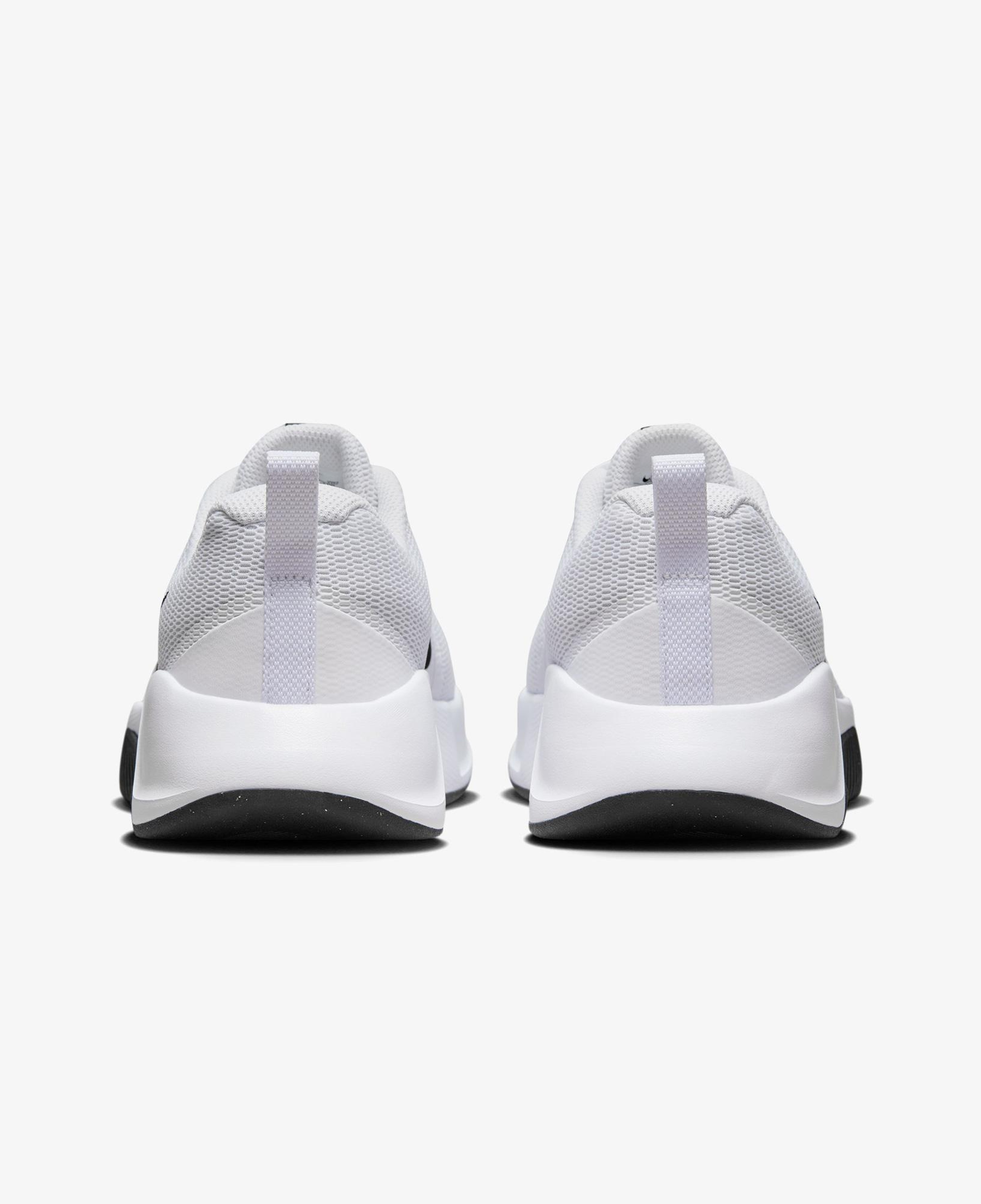 Nike MC Trainer 3 Erkek Beyaz Spor Ayakkabı