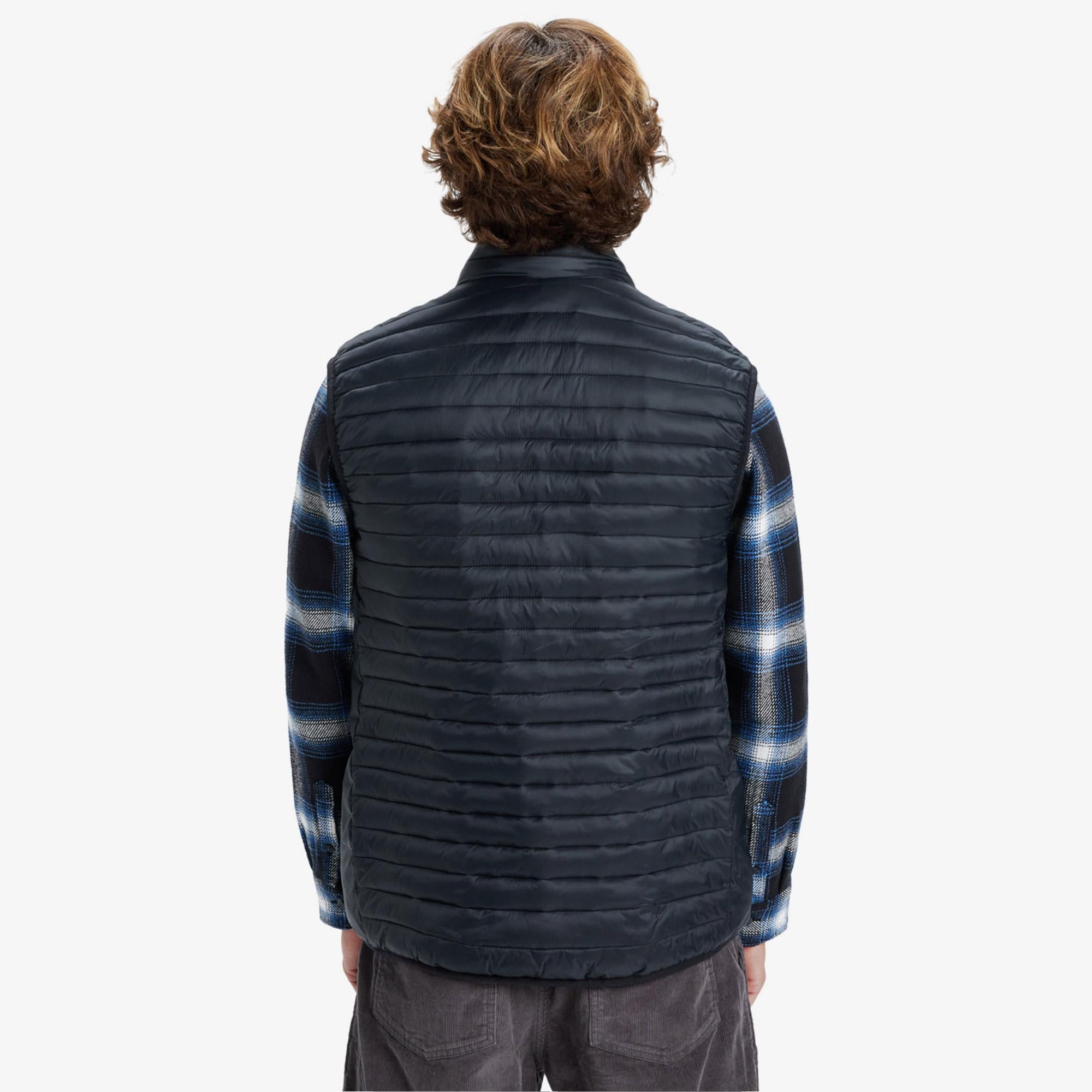 Quiksilver Scaly Insulated Erkek Siyah Yelek