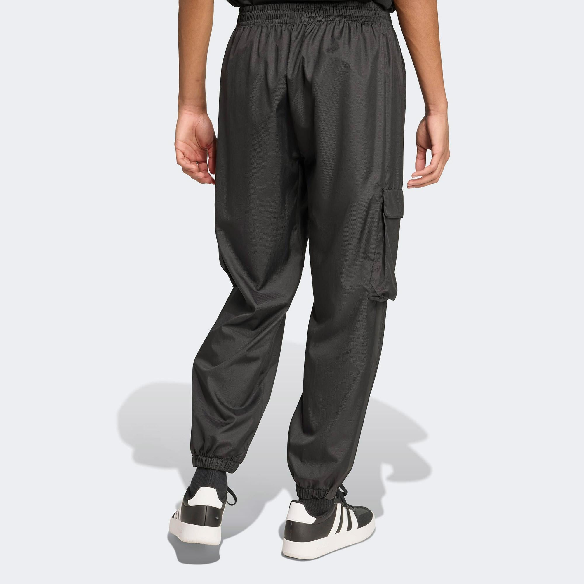 adidas City Tech Utility Dokuma
Erkek Siyah Eşofman Altı