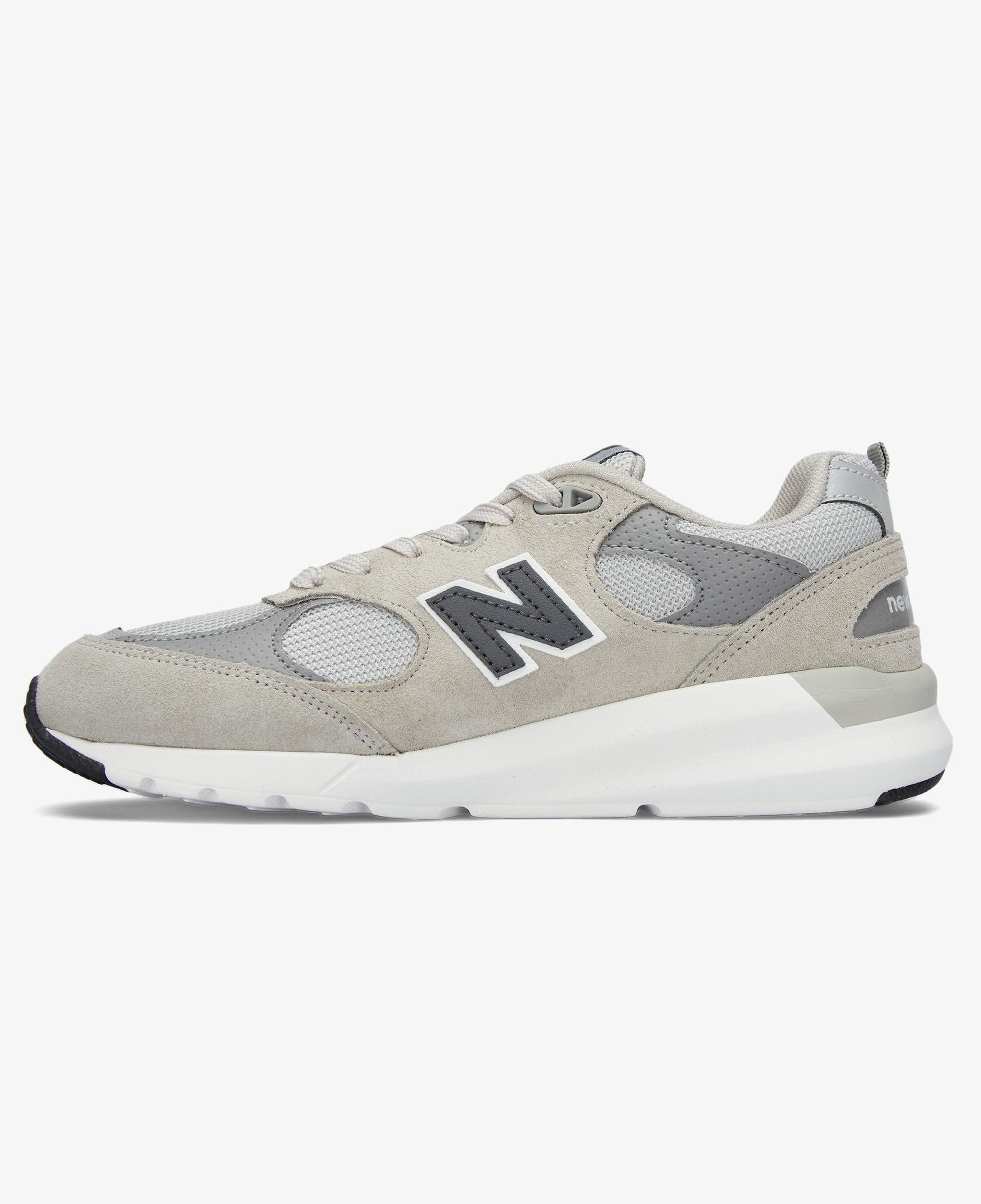 New Balance 109 Kadın Beyaz  Spor Ayakkabı