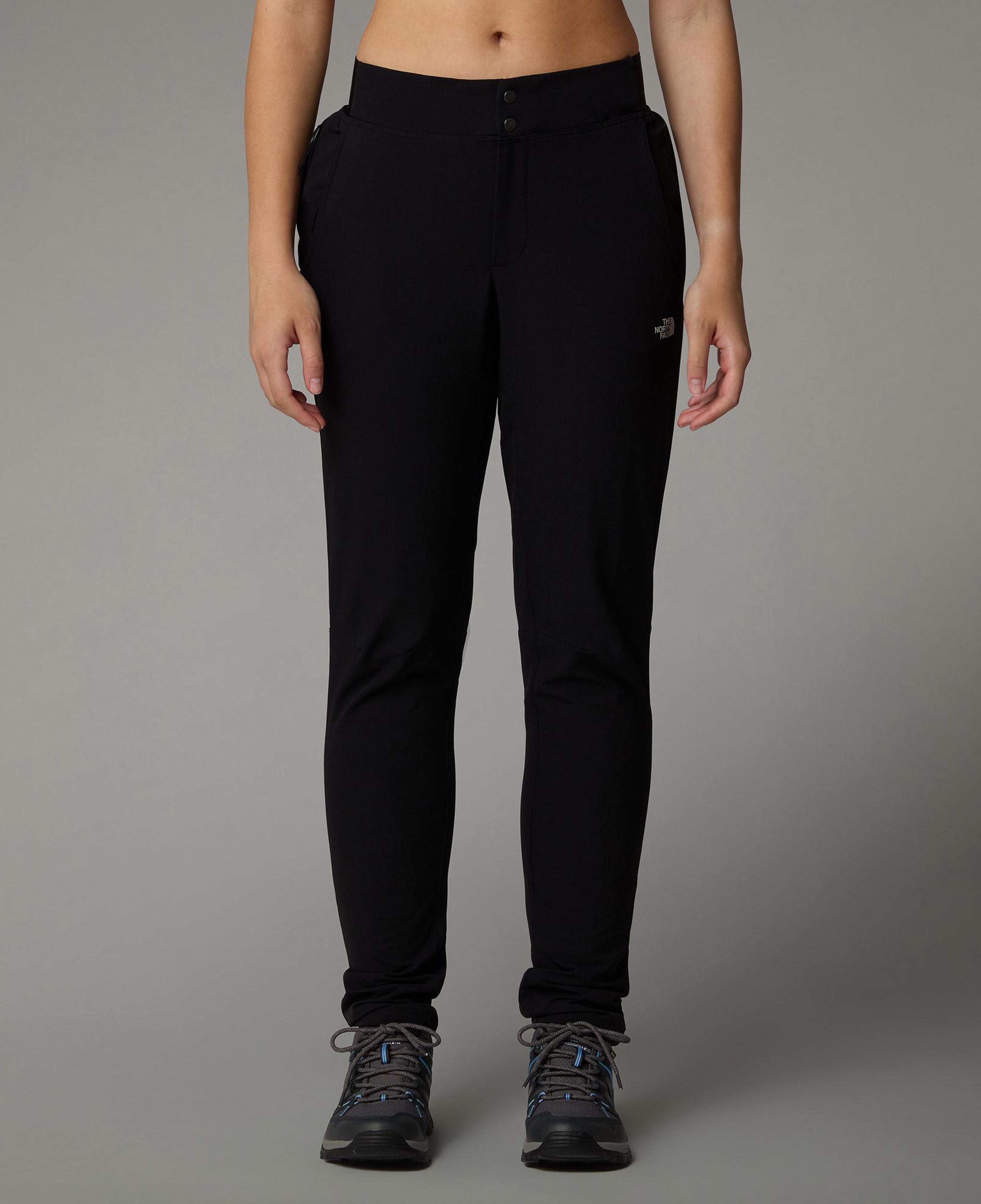 The North Face Softshell Kadın Siyah Outdoor Pantolon