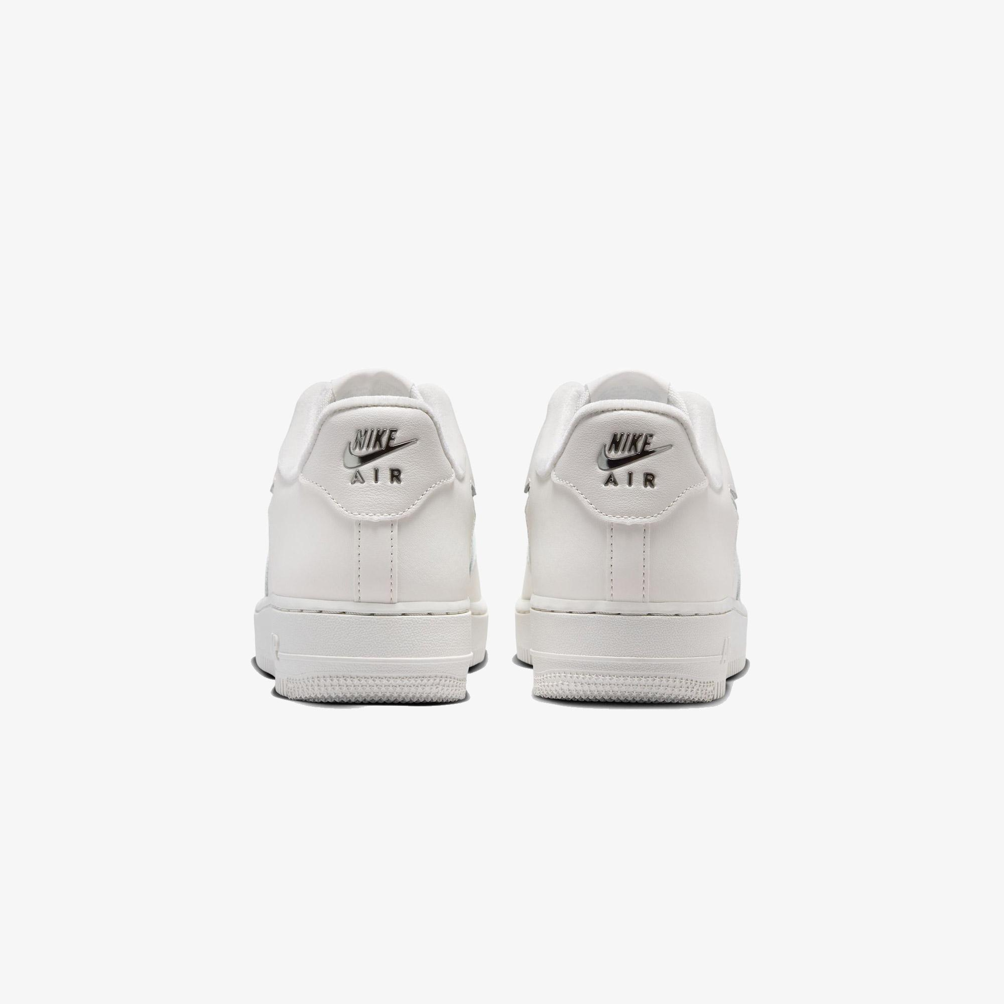 Nike Air Force 1 '07 Kadın Beyaz Spor Ayakkabı