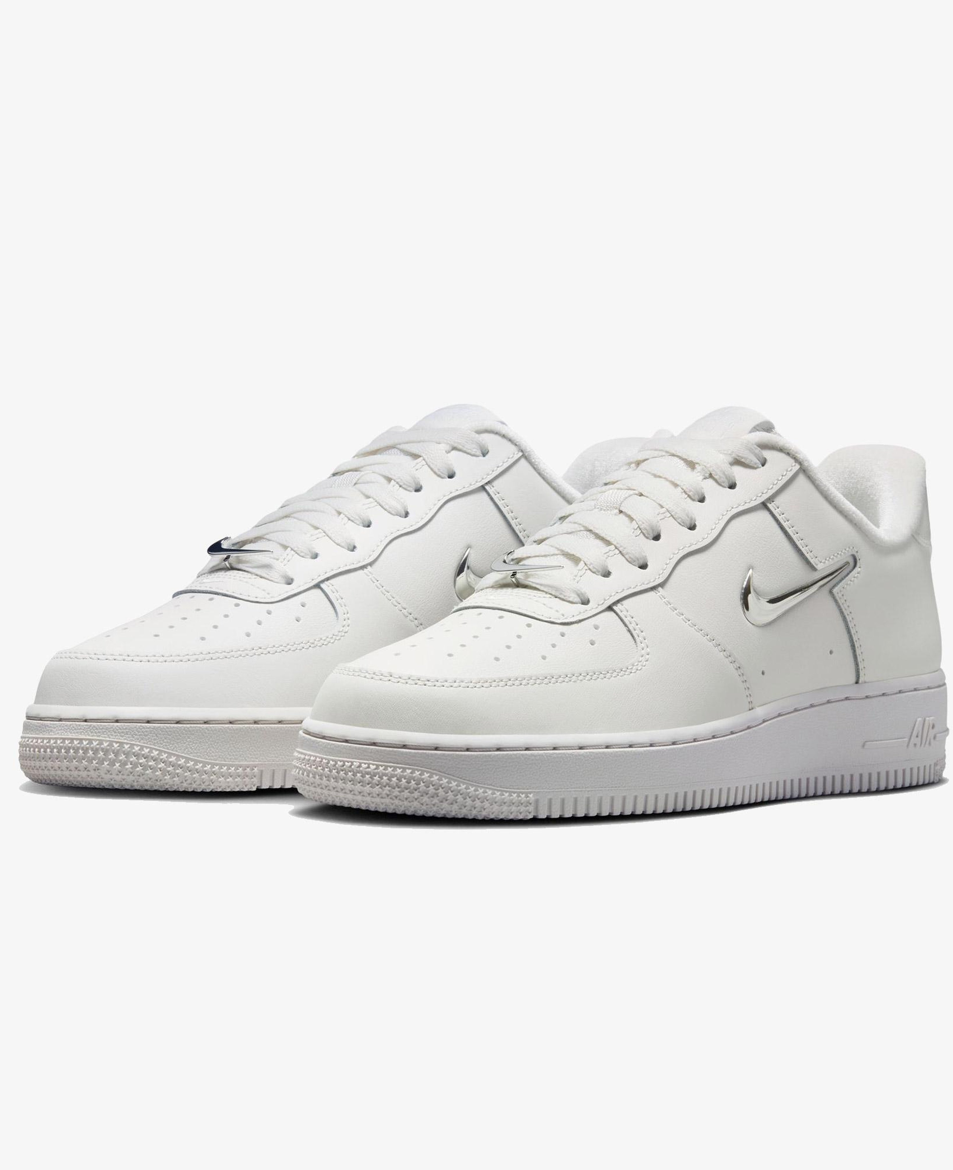 Nike Air Force 1 '07 Kadın Beyaz Spor Ayakkabı