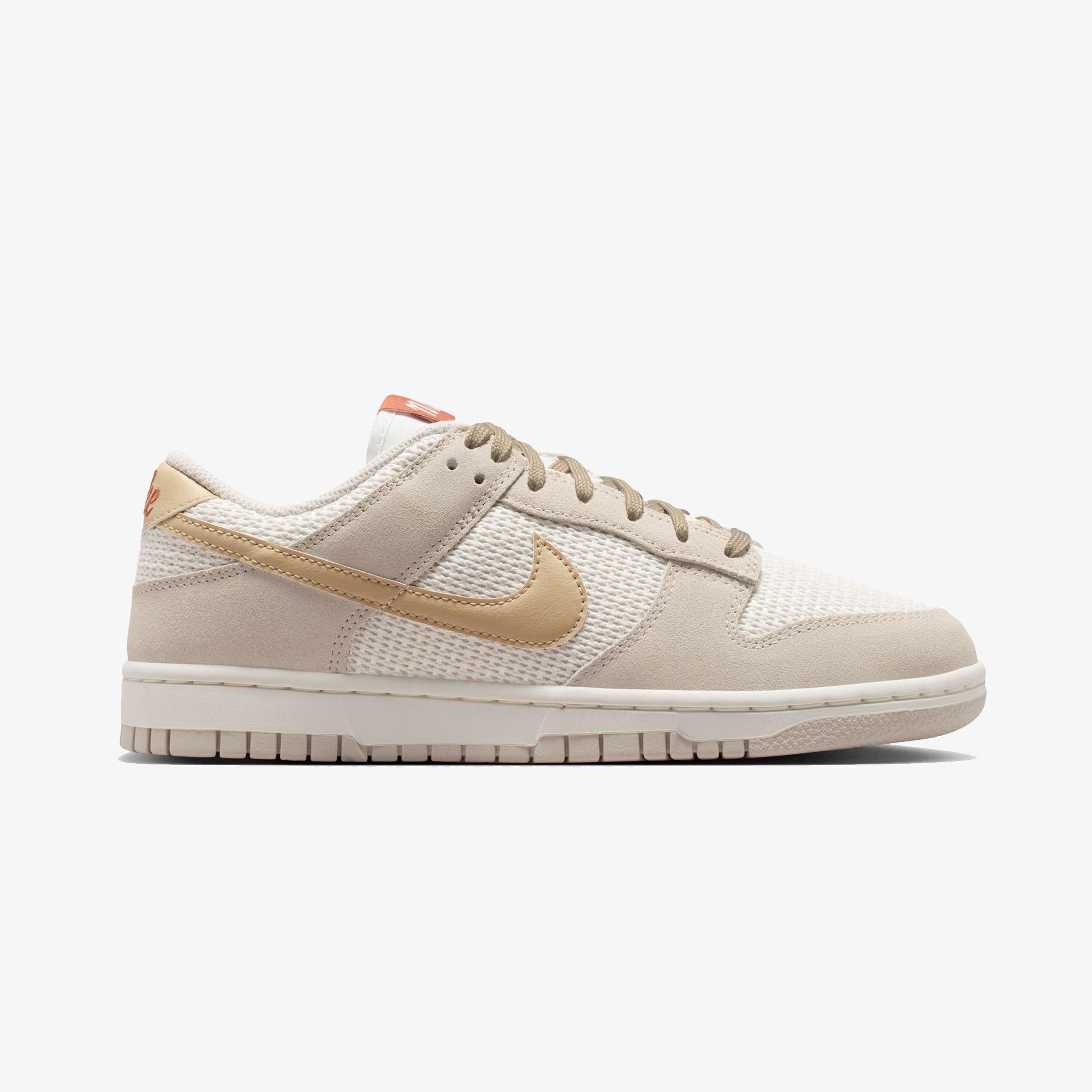 Nike Dunk Low SE Kadın Bej Spor Ayakkabı