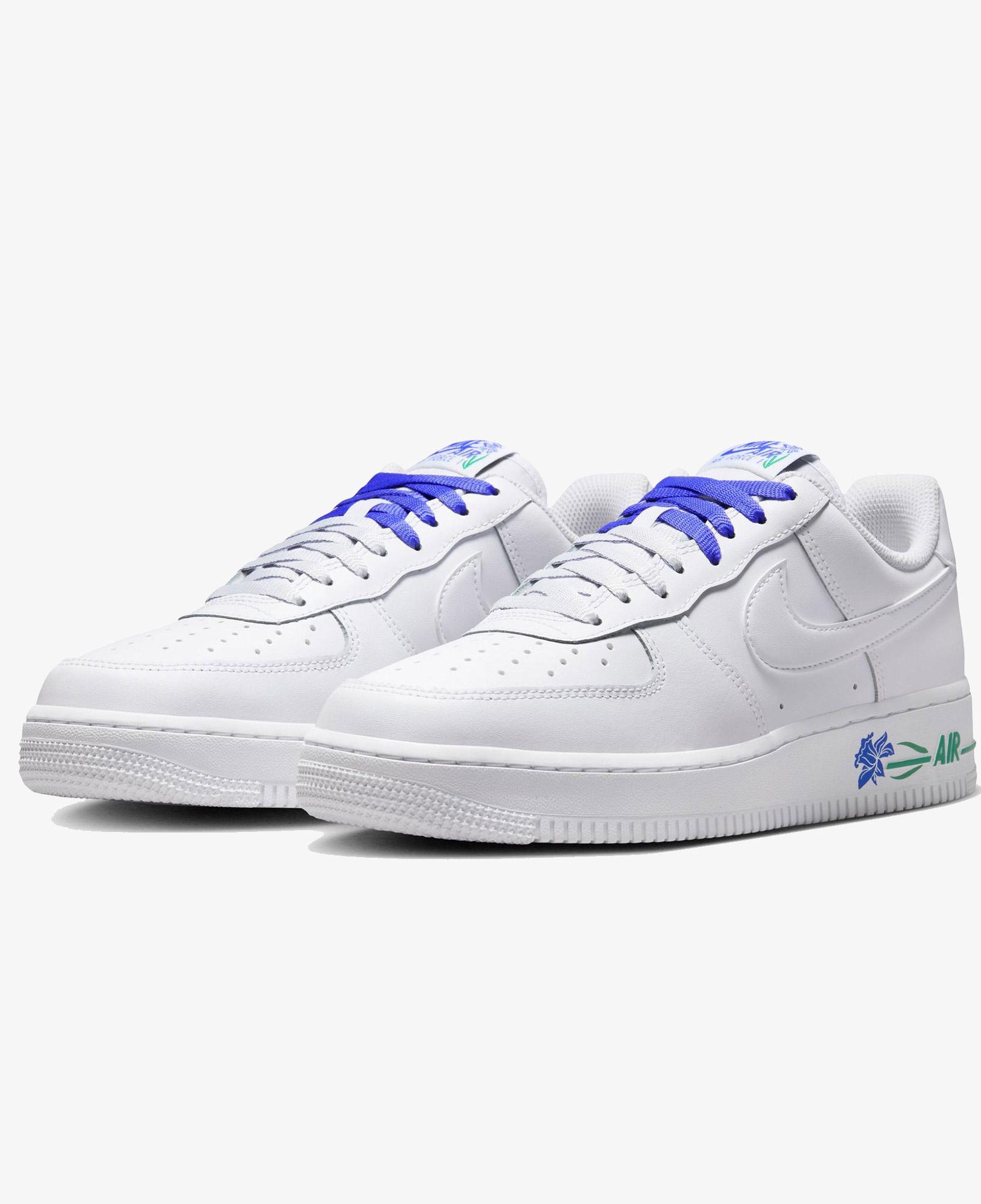 Nike Air Force 1 '07 SE Kadın Beyaz Spor Ayakkabı