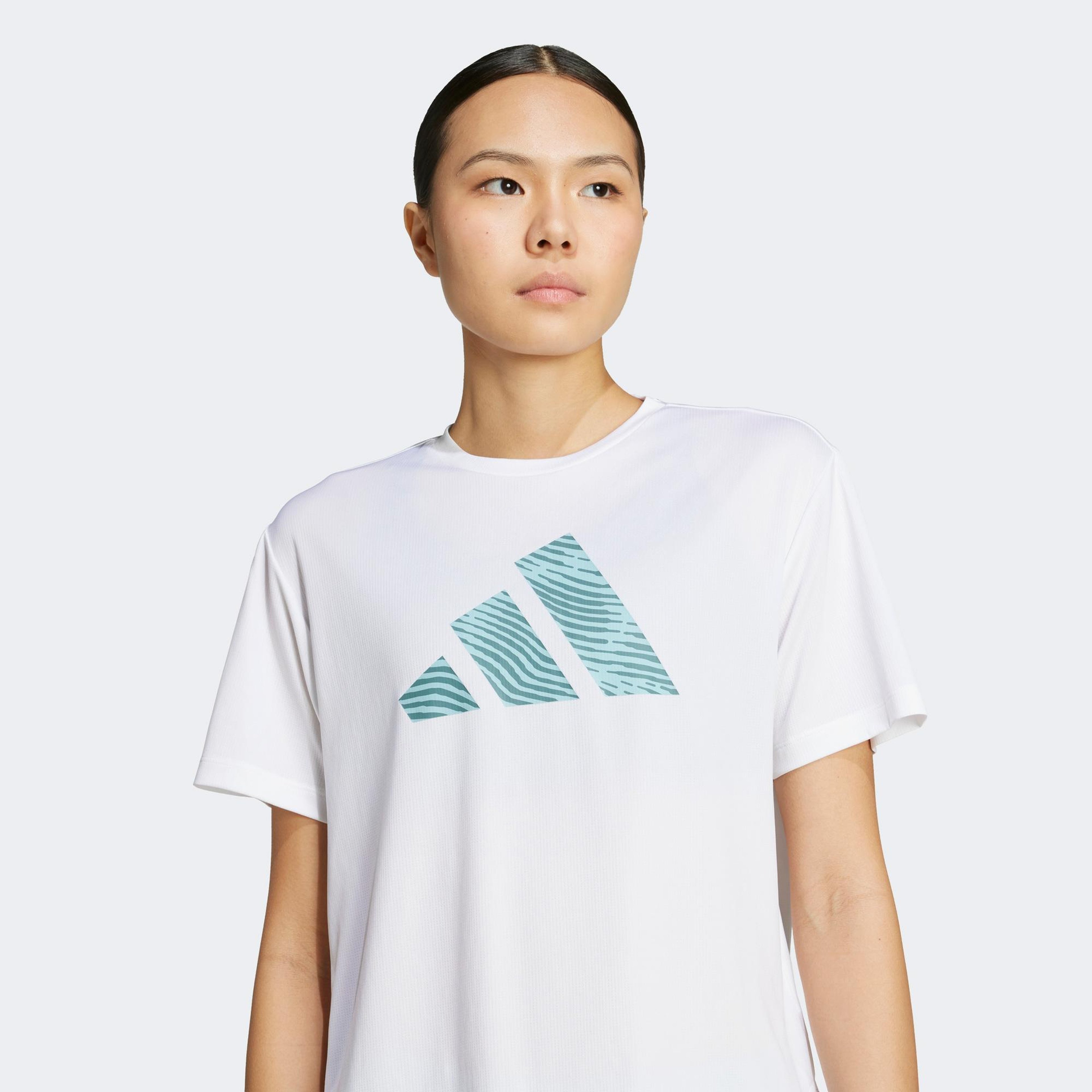 adidas Adi365 Running Essentials Brand Love Kadın Beyaz Koşu T-Shirt