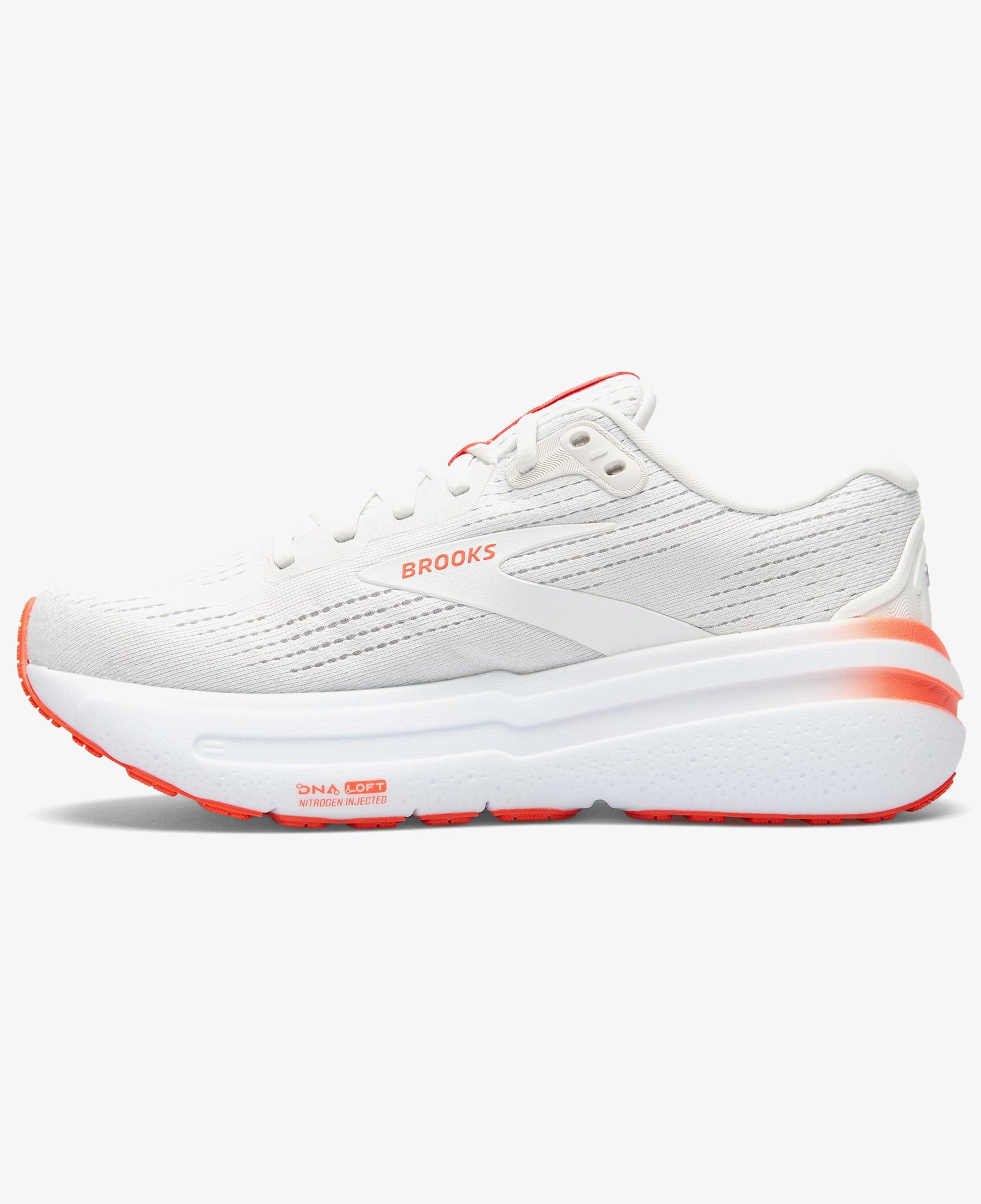 Brooks Ghost Max 2 Kadın Beyaz Koşu Ayakkabısı