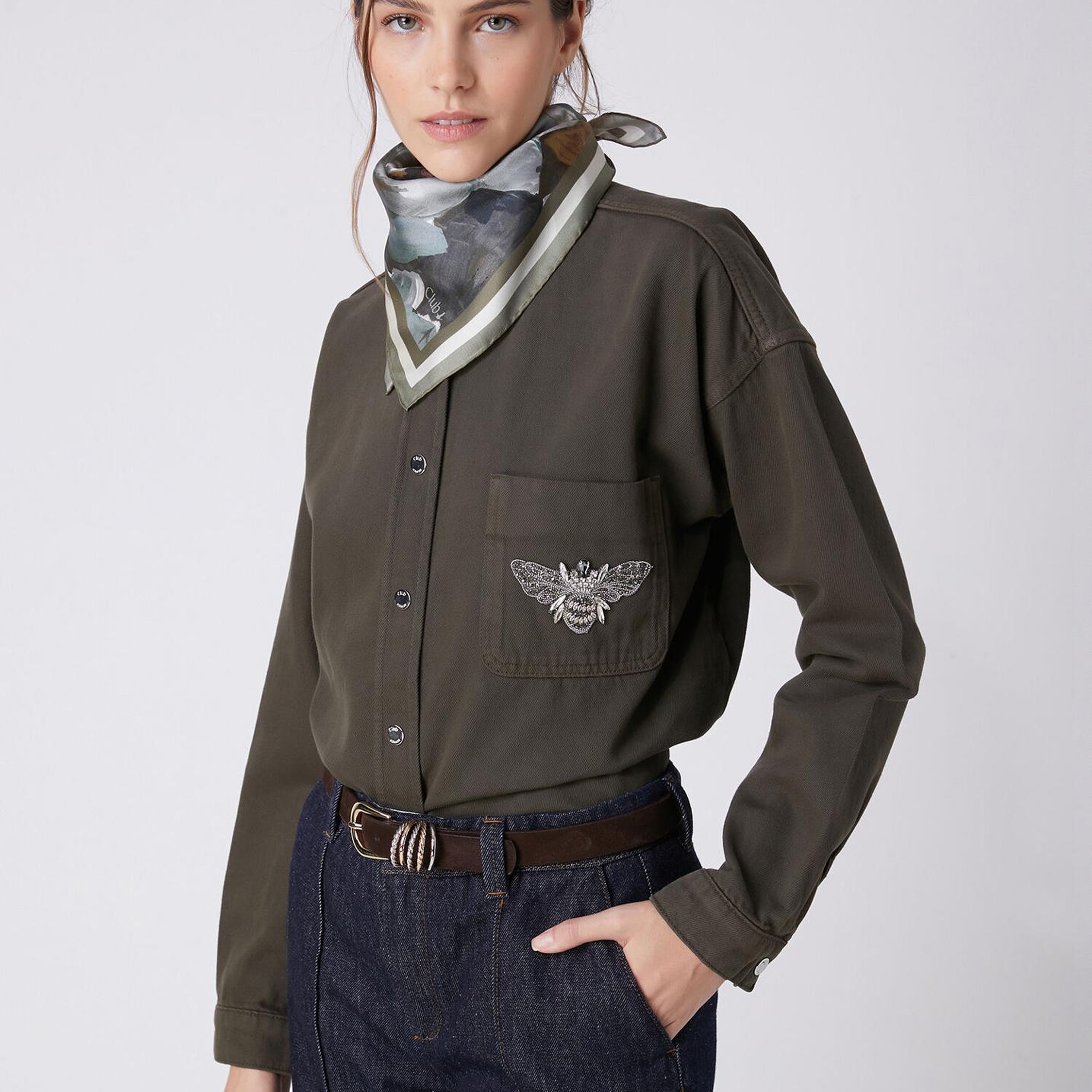 Beymen Club Kadın Haki Broş Detaylı Denim Gömlek