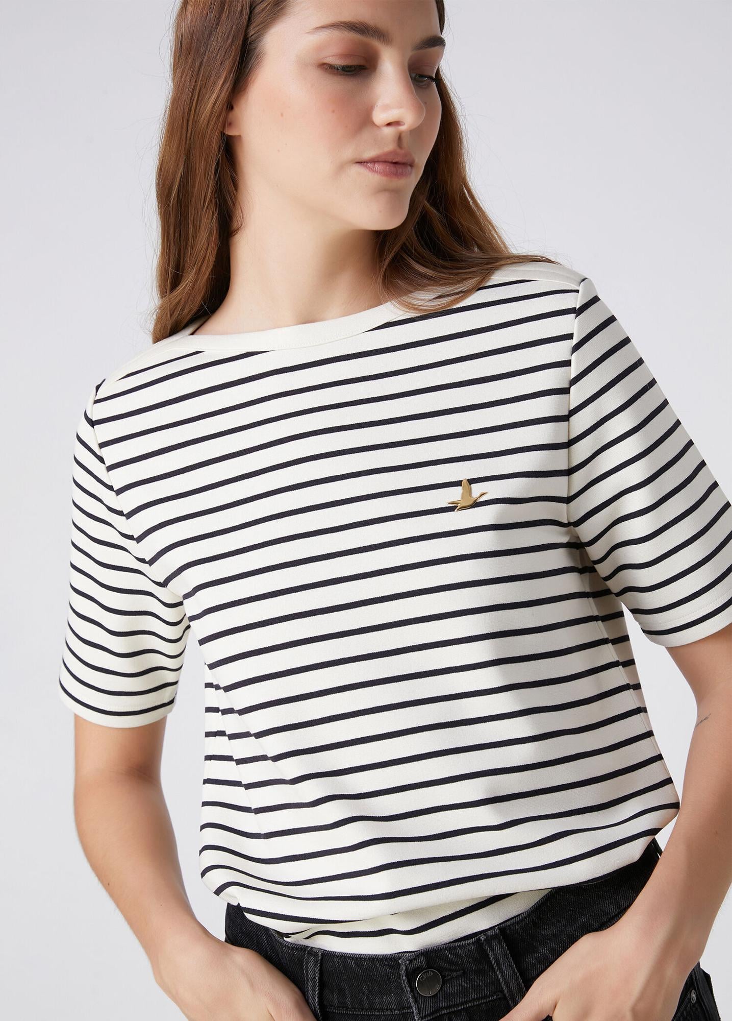 Beymen Club Kadın Lacivert Ekru Çizgi Desenli T-shirt