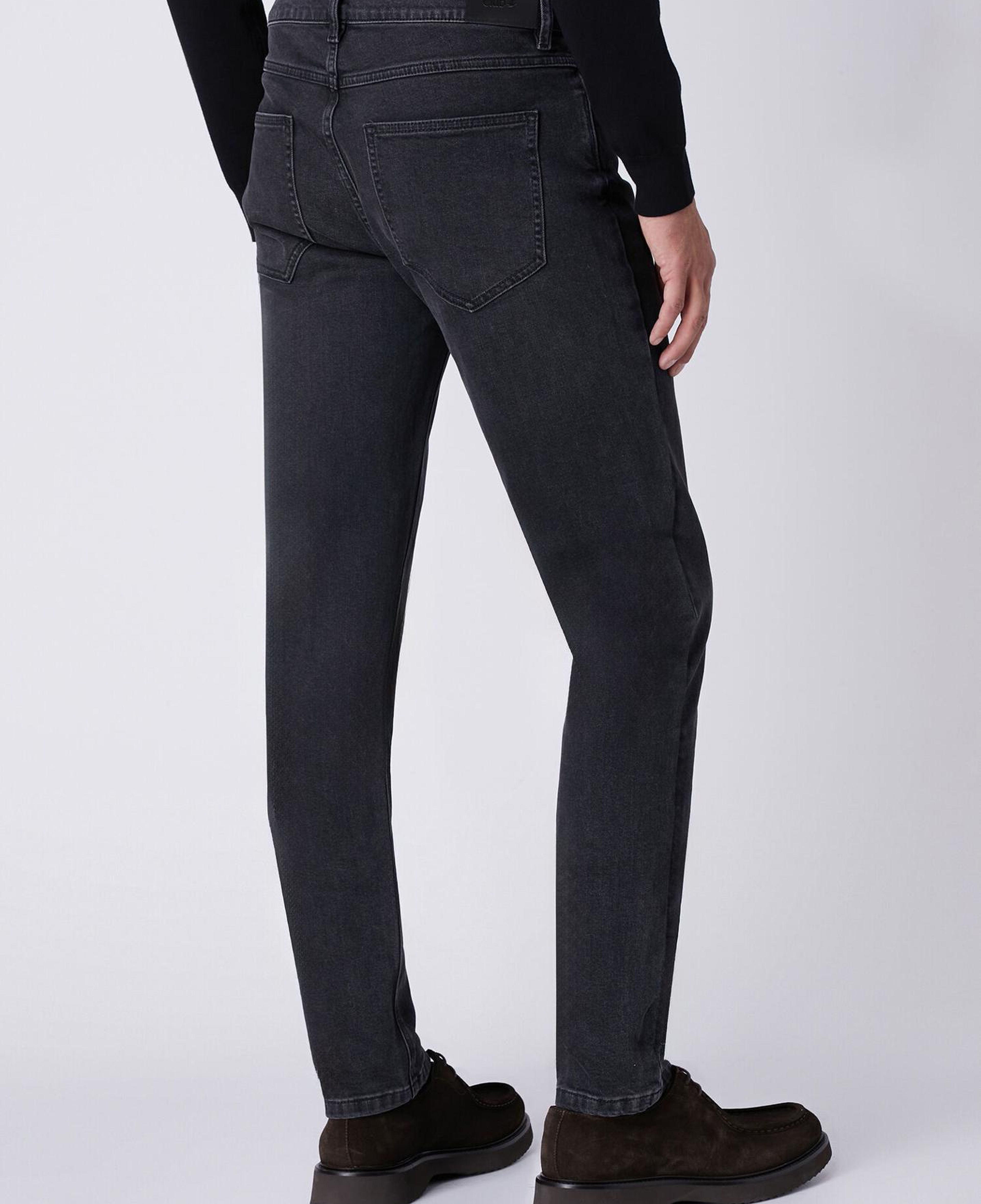 Beymen Club Erkek Slim Fit Koyu Yıkamalı Siyah Jean Pantolon