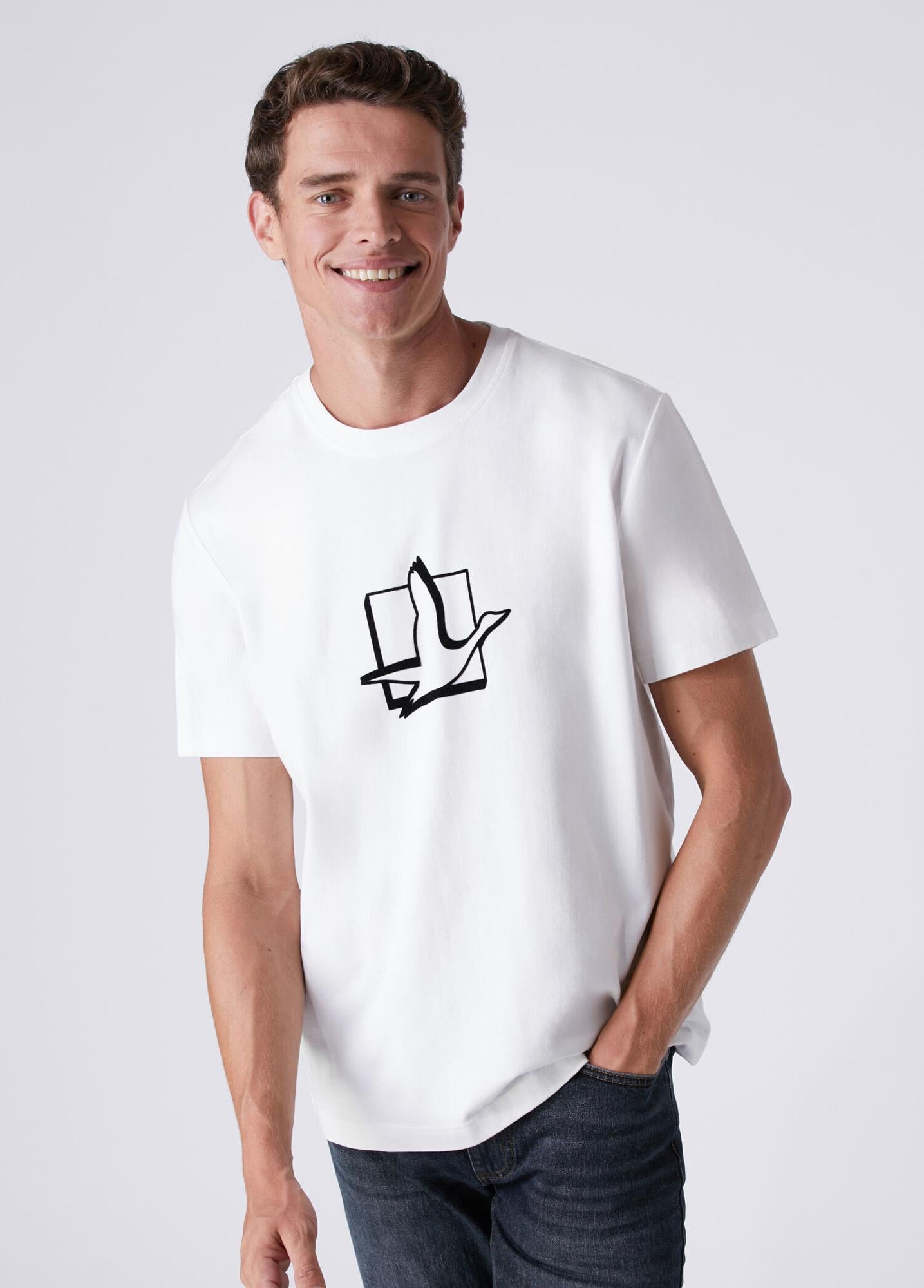 Beymen Club Erkek Relax Fit Kırık Beyaz Kare Kaz Baskılı T-shirt
