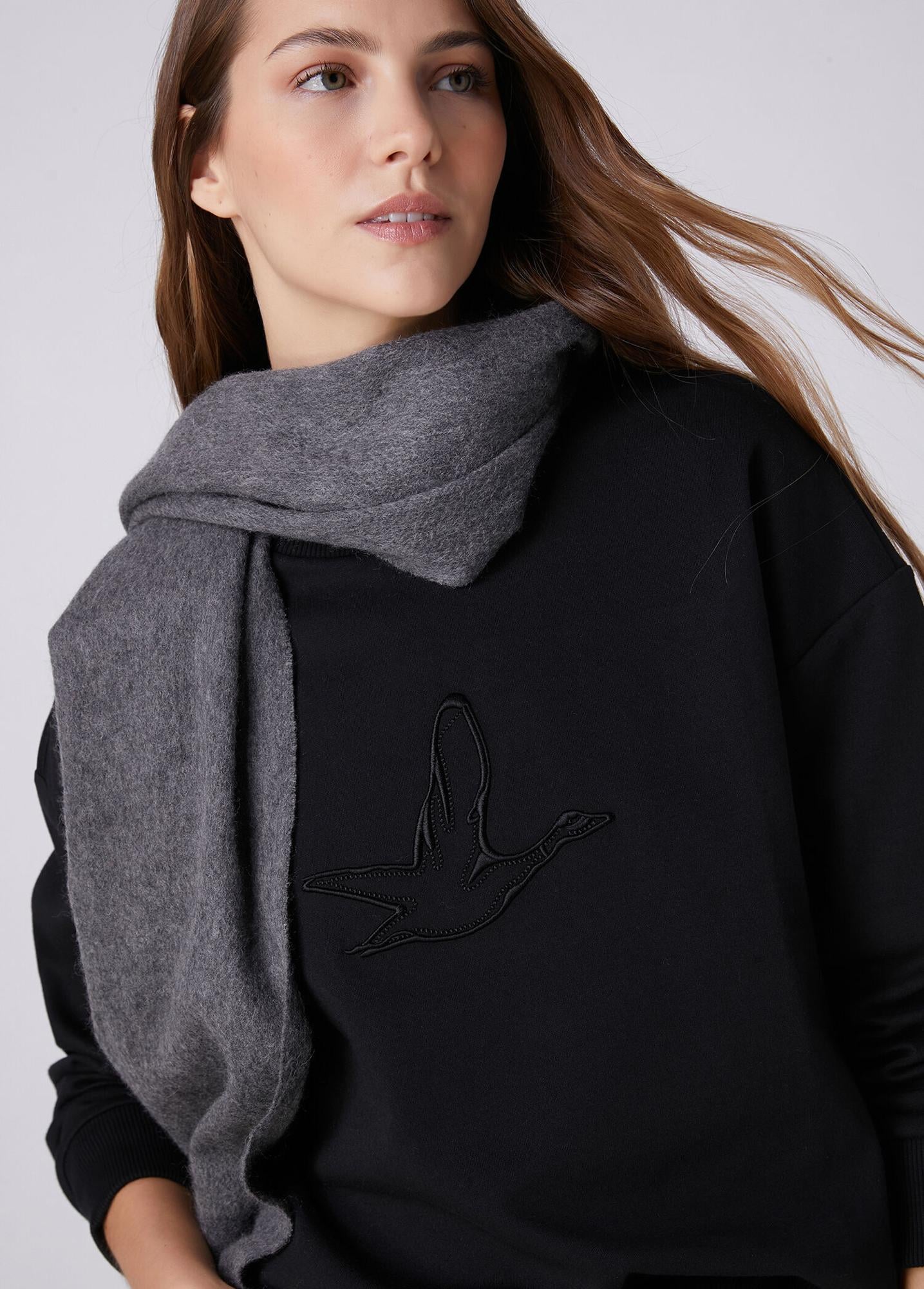 Beymen Club Kadın Siyah Logo Nakışlı Sweatshirt