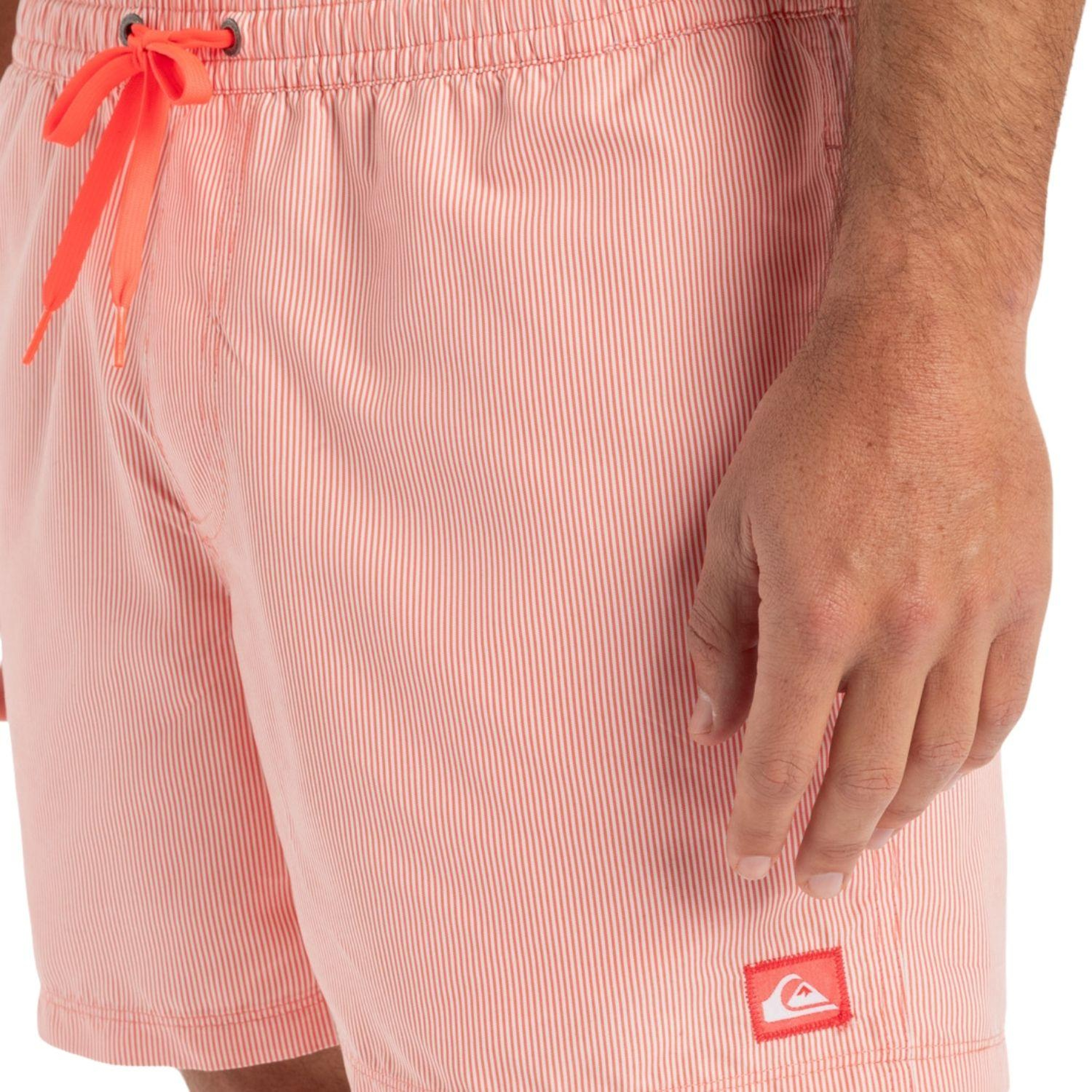 Quiksilver Deluxe 15 Erkek Volley Short