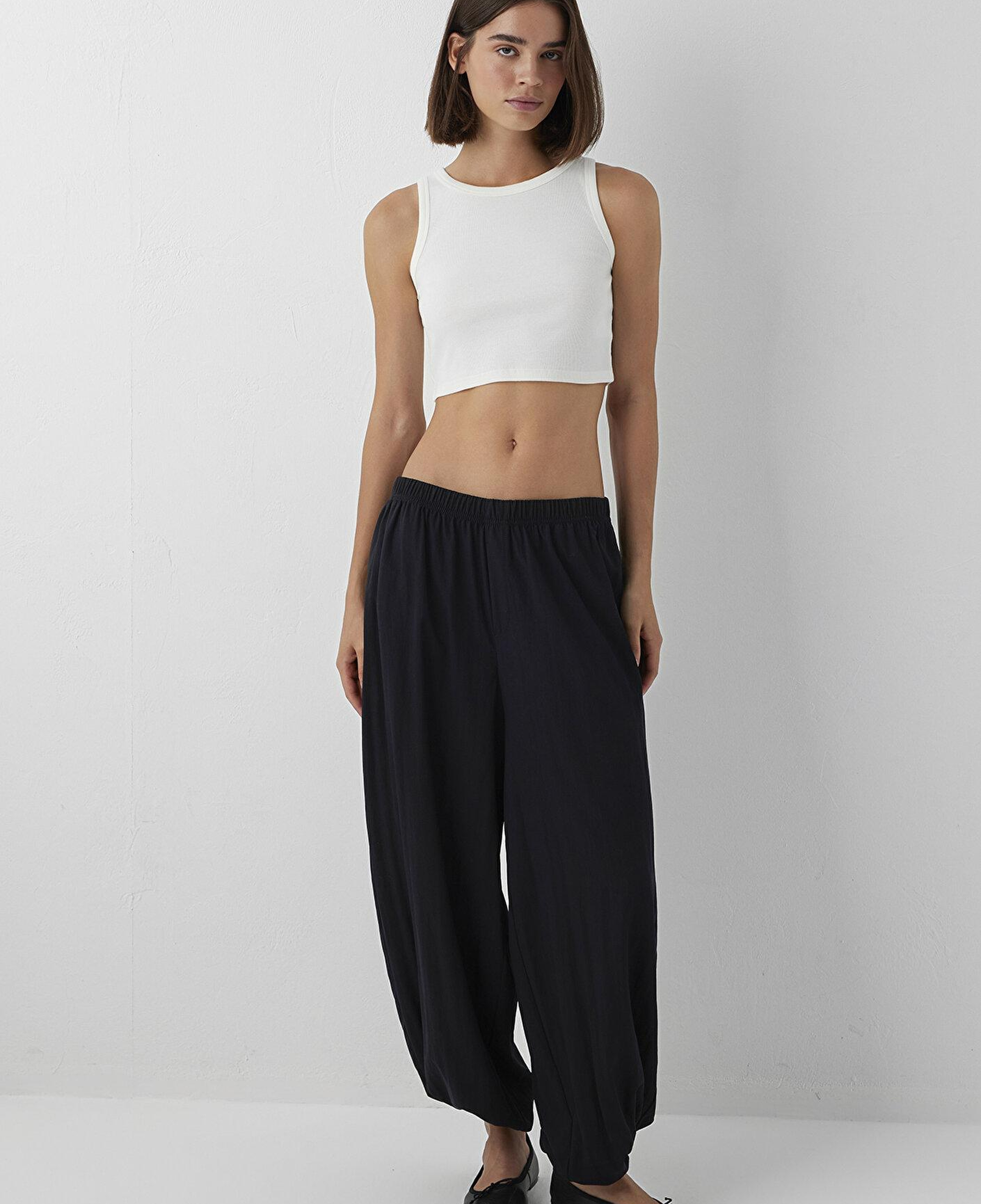 Mavi Siyah Pantolon 1022854-900