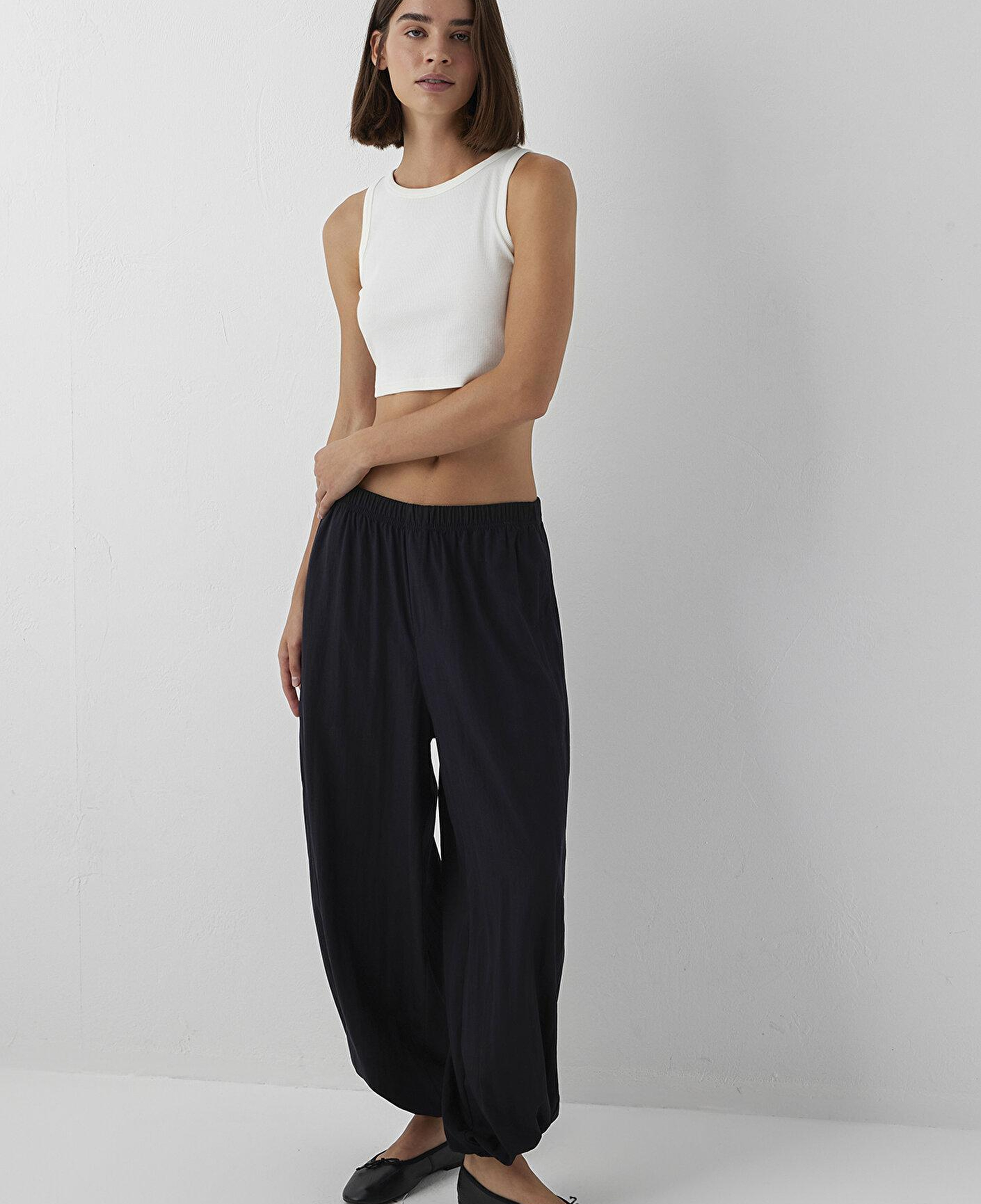 Mavi Siyah Pantolon 1022854-900