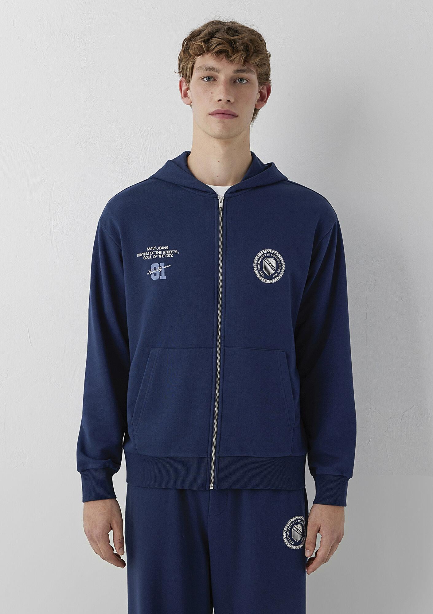 Mavi Mavi Logo Baskılı Kapüşonlu Fermuarlı Lacivert Sweatshirt 0S10682-82318