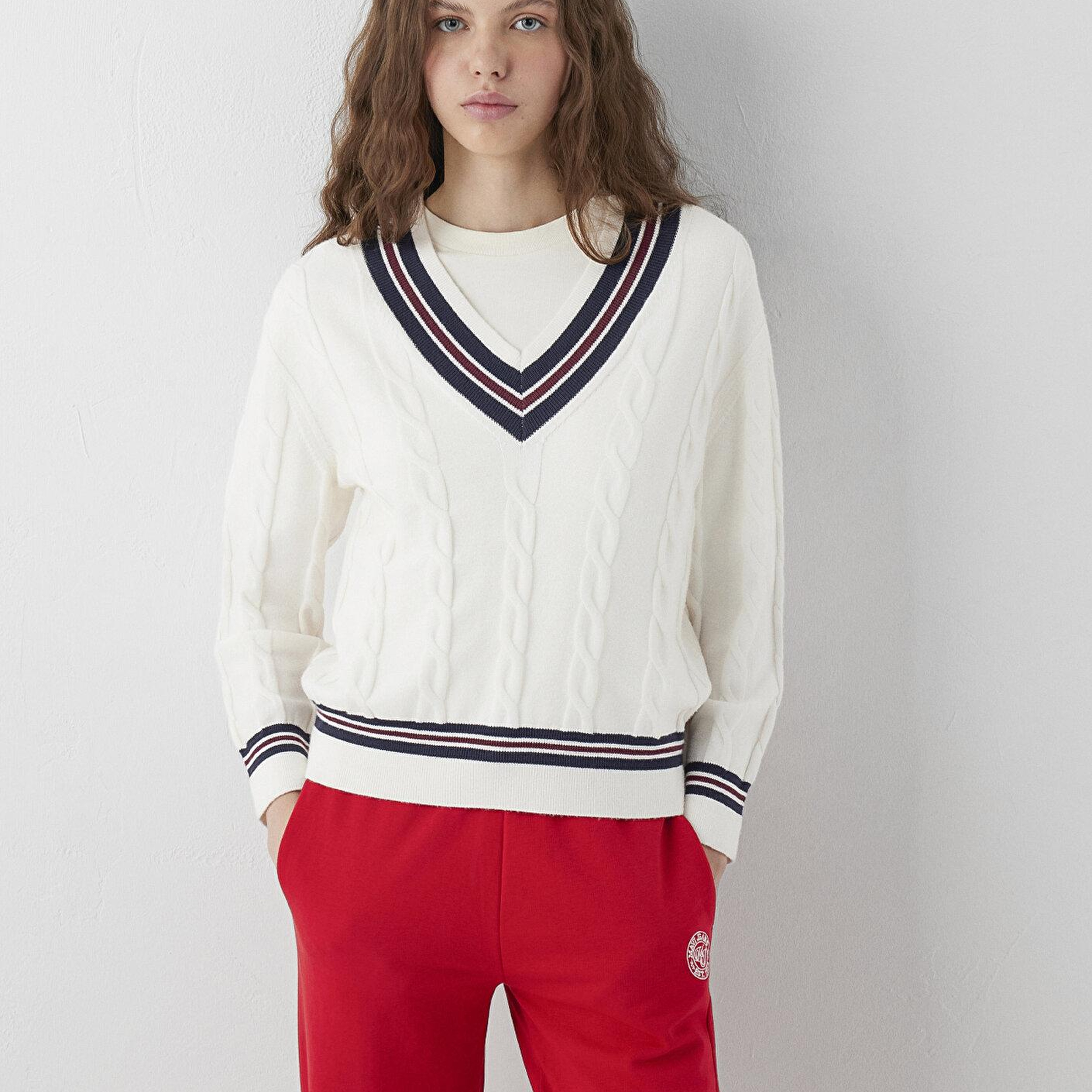 Mavi V Yaka Ekru Triko Slim Fit / Dar Kesim 1710983-70057