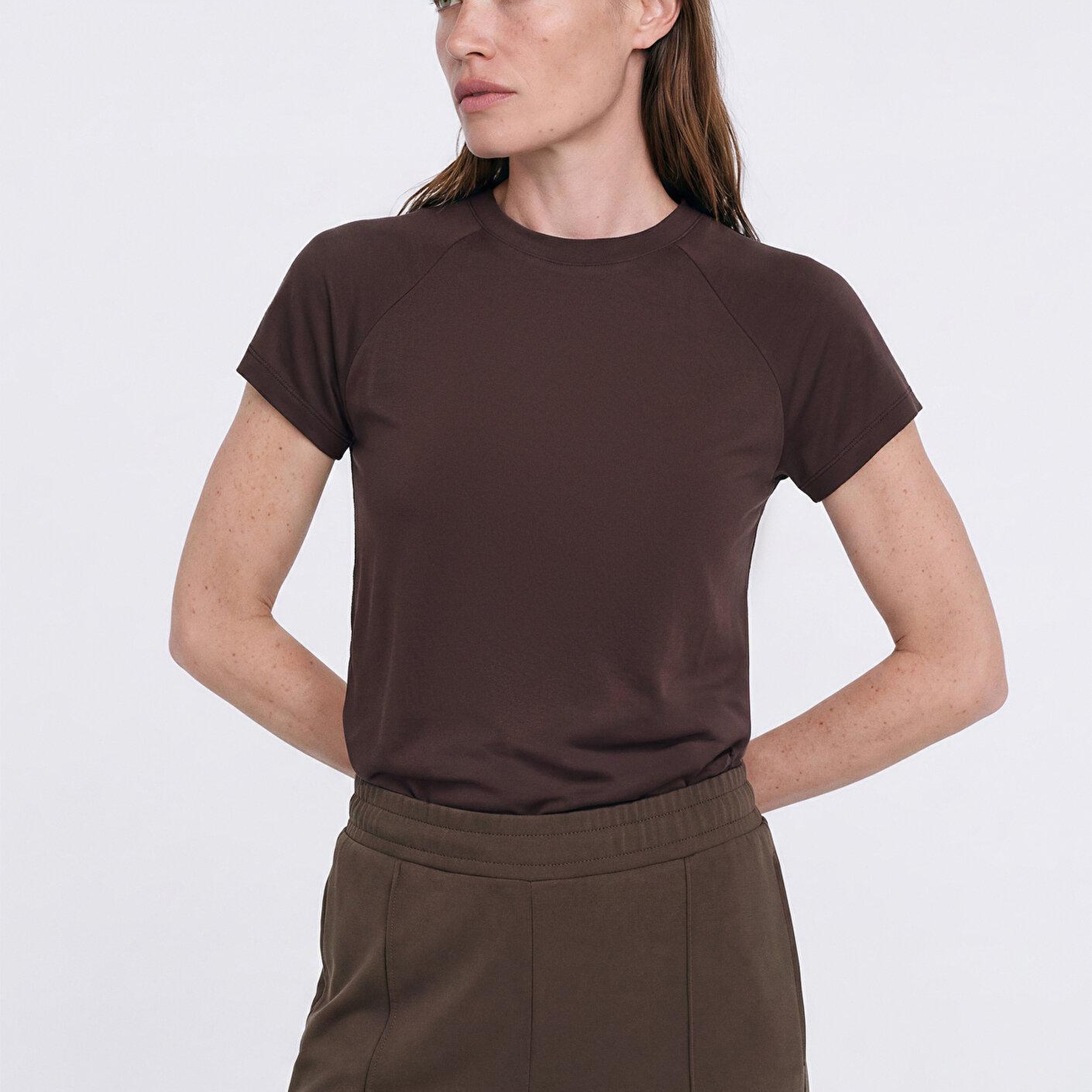 Mavi (Tencel™) Modal Karışımlı Kahverengi Tişört Fitted / Vücuda Oturan Kesim 1614321-70240