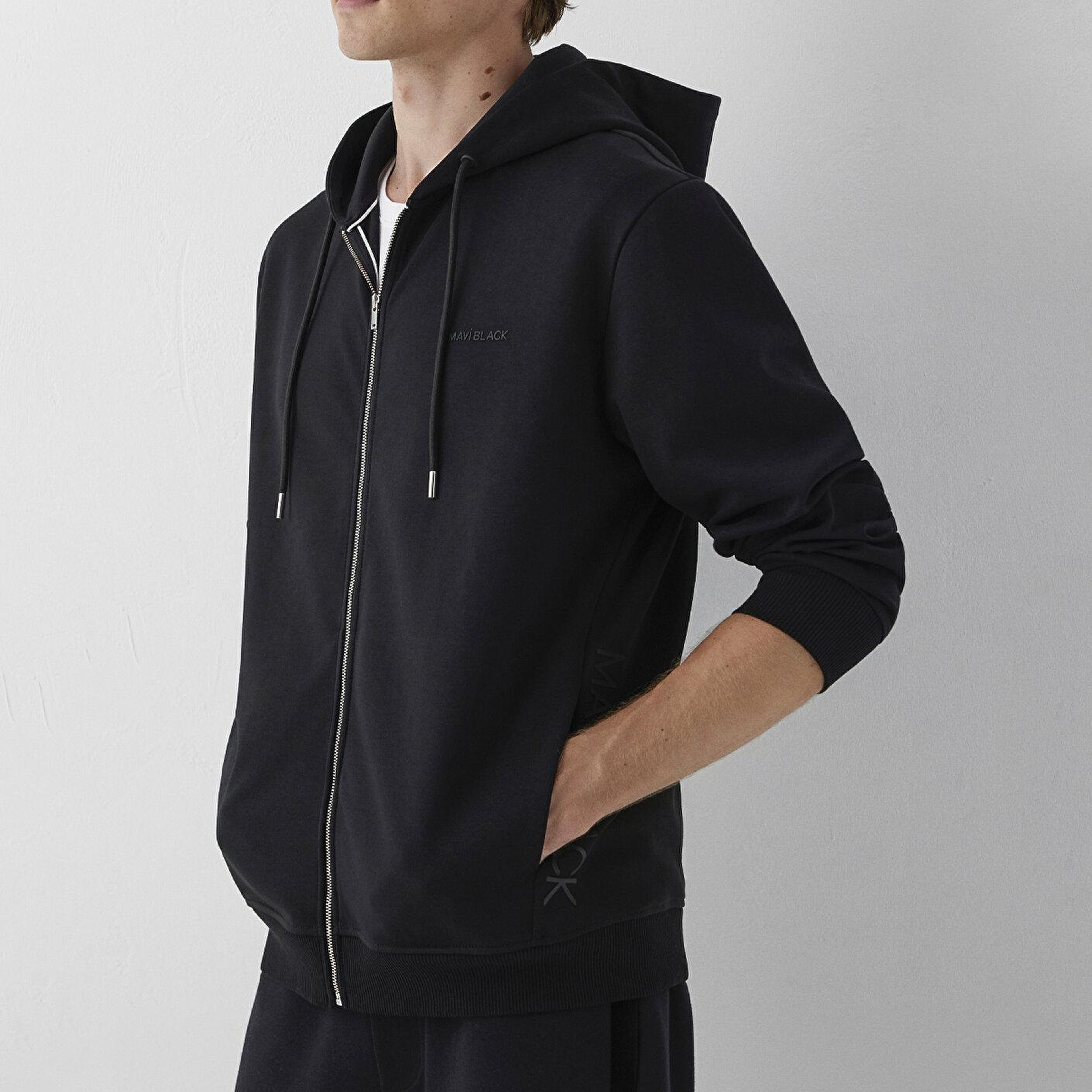 Mavi Kapüşonlu Siyah Sweatshirt 0S20093-900