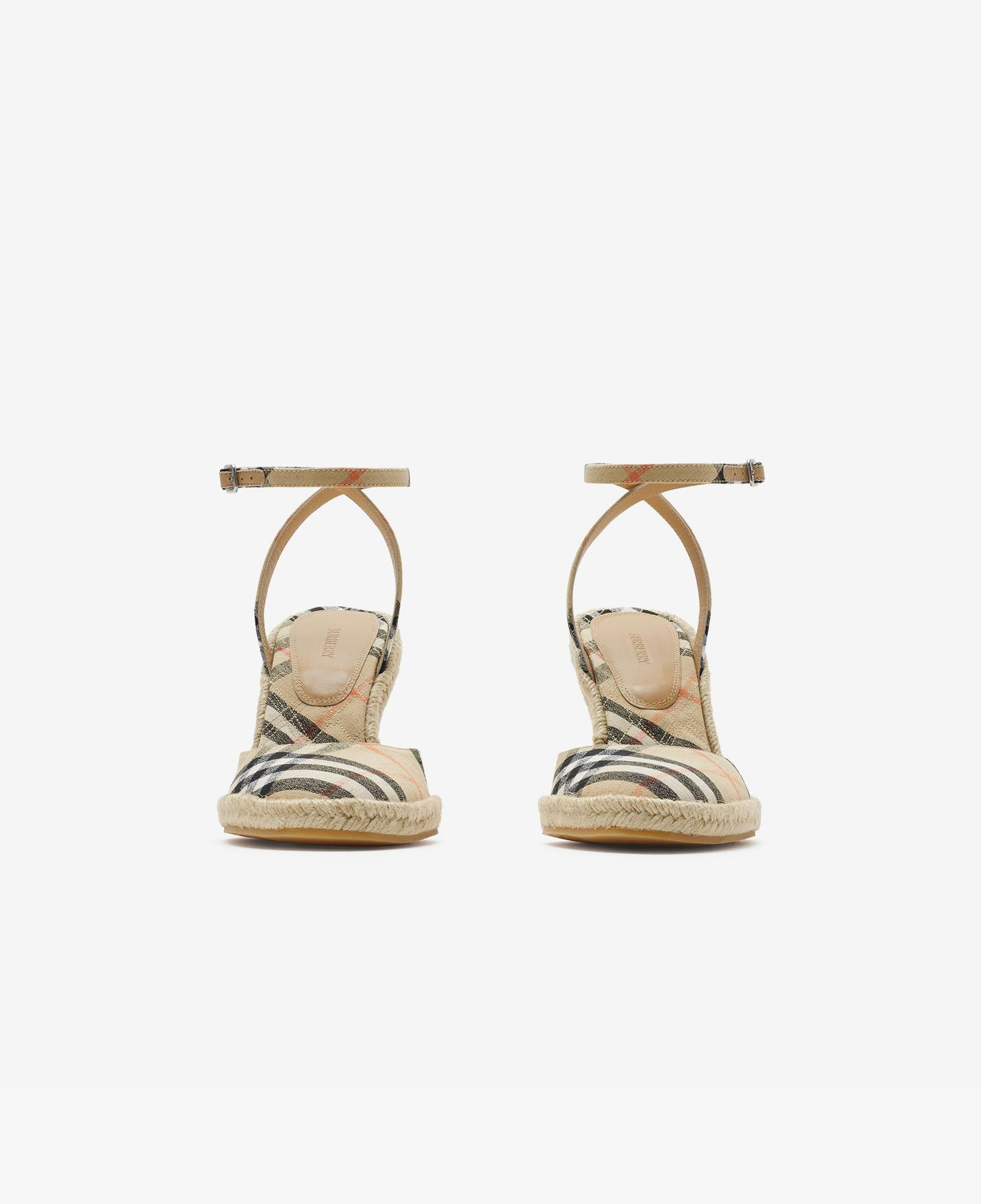 Burberry Mews Pumps Kadın Bej Keten Espadril