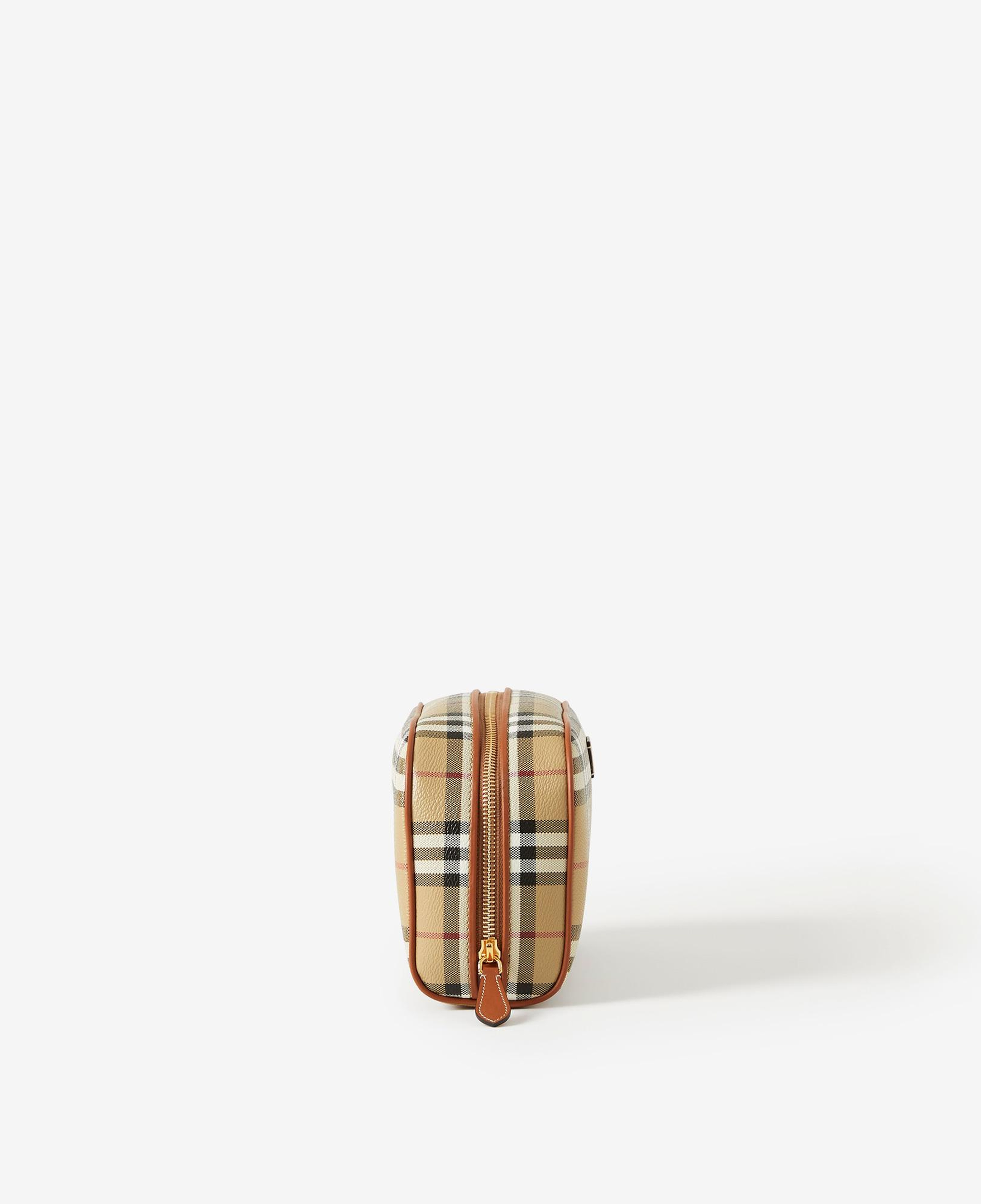 Burberry Cosmetic Medium Travel Pouch Kadın Bej Çanta