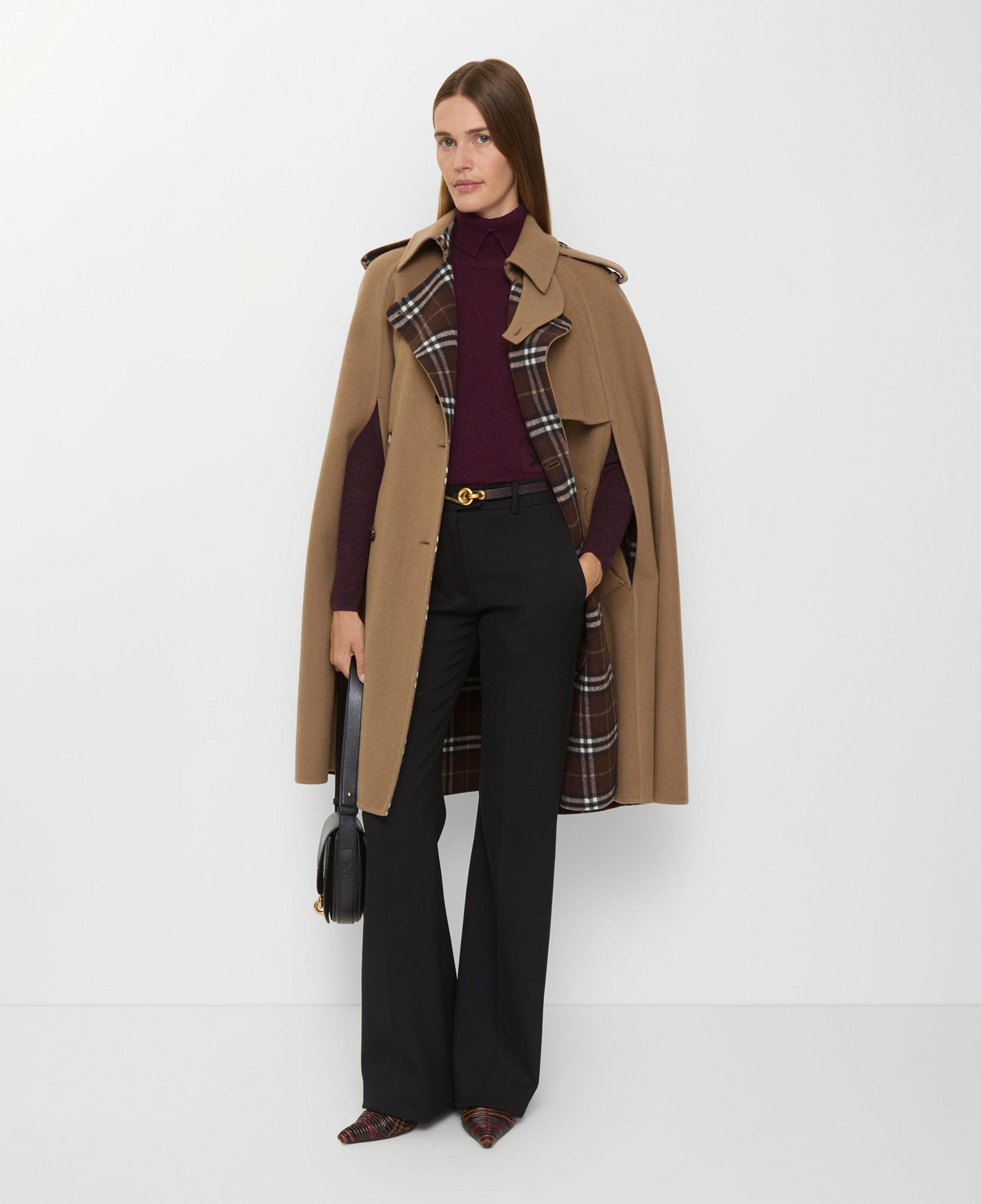 Burberry Bellemont Kadın Bej Kaban