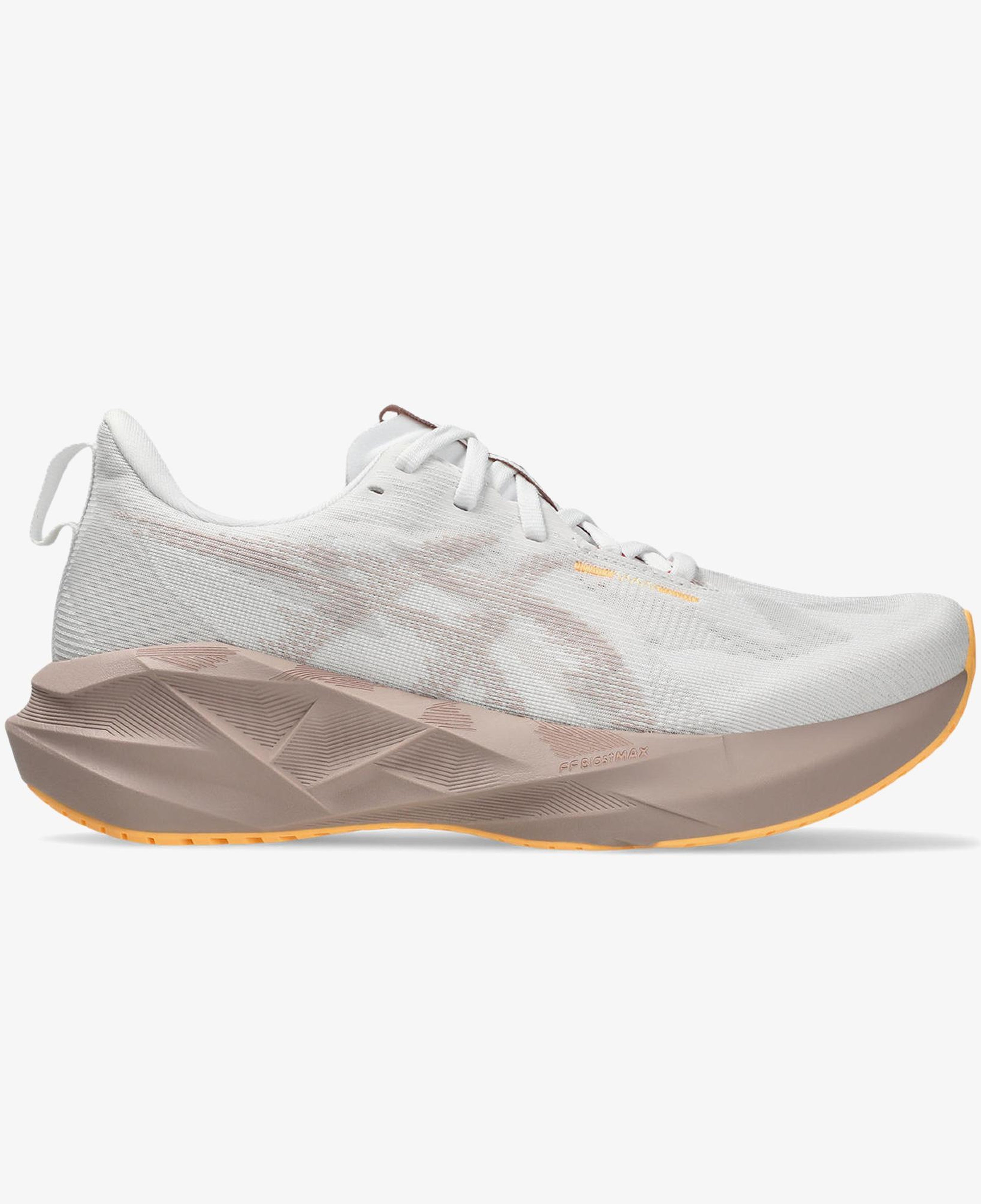Asics Novablast 5 Kadın Beyaz Koşu Ayakkabısı