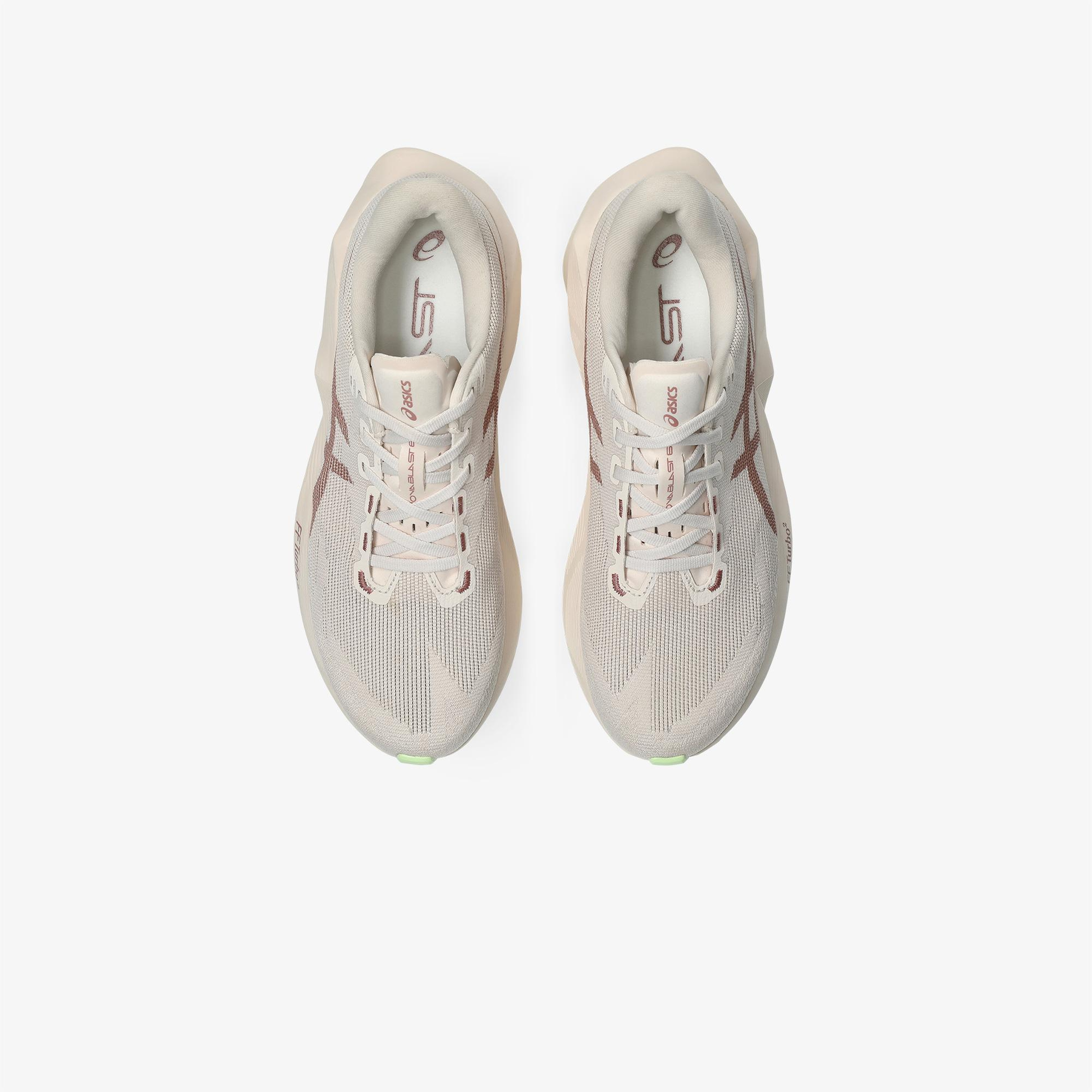 Asics Novablast 6 Kadın Pembe Koşu Ayakkabısı
