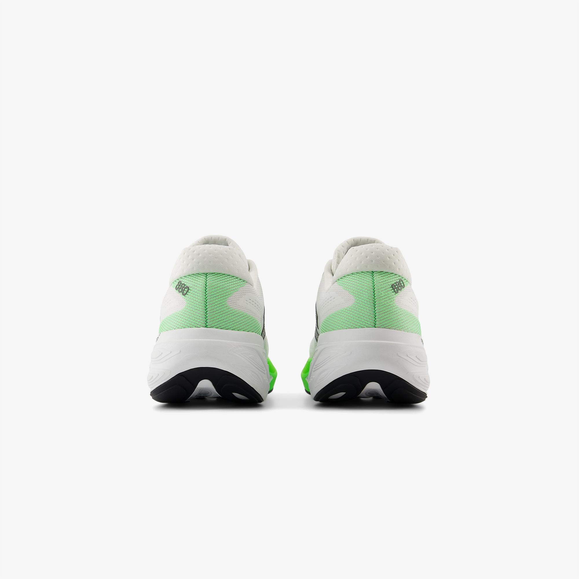 New Balance Fresh Foam 880 Erkek Beyaz Koşu Ayakkabısı