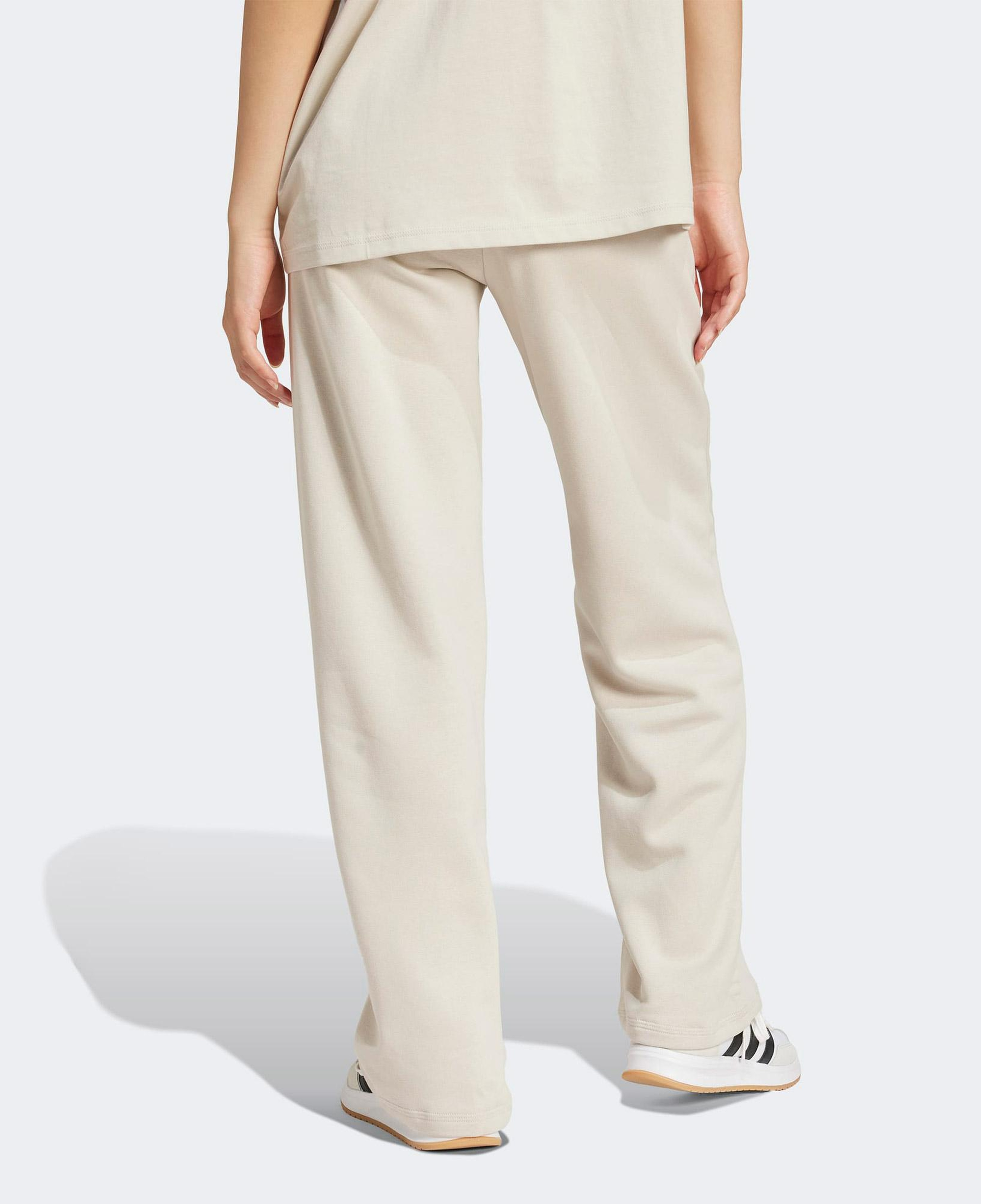adidas Essentials Small Logo Feel Cozy Open Hem Kadın Bej Eşofman Altı