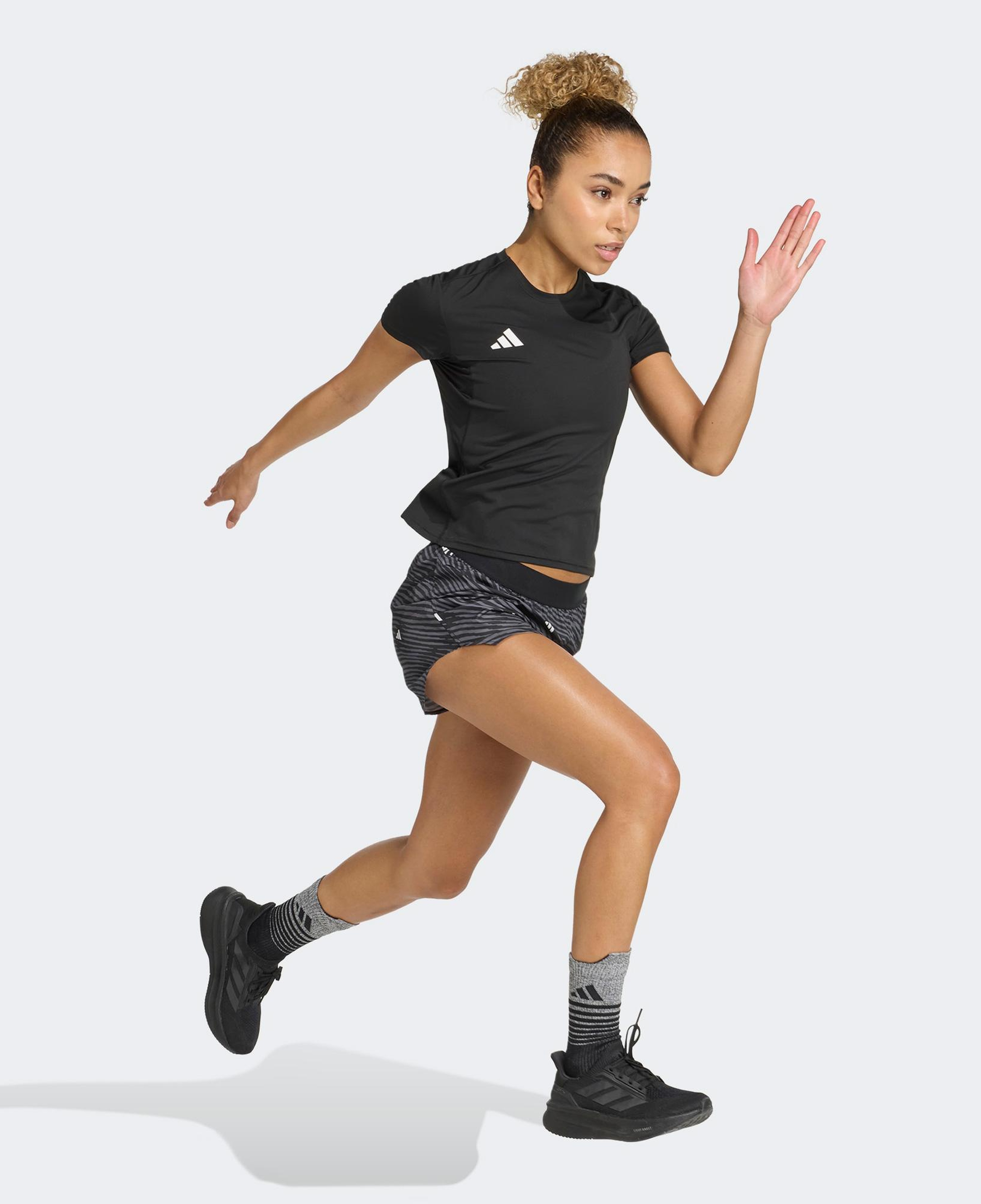 adidas Adi365 Running Essentials Brand Love Kadın Siyah Koşu Şortu