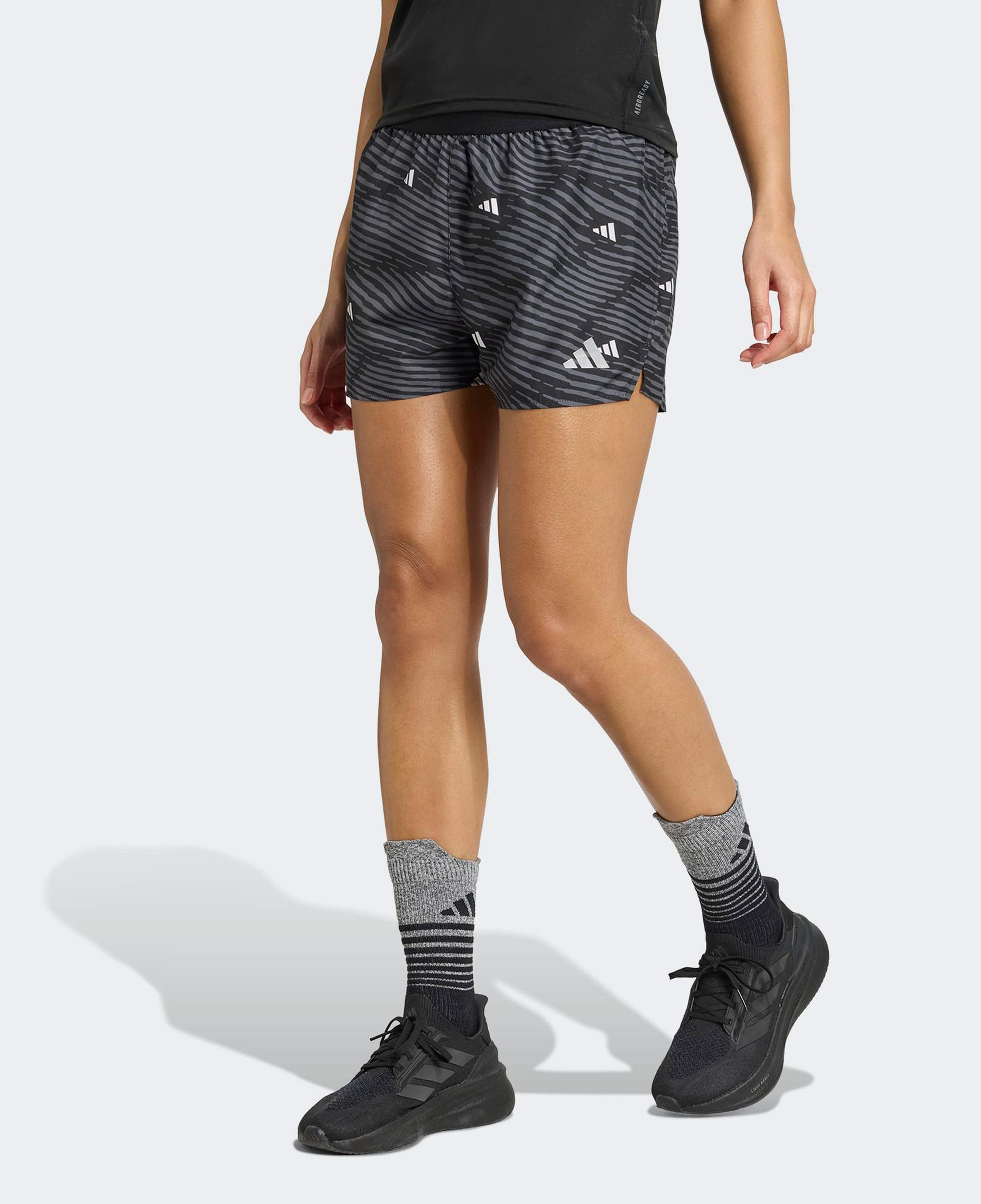 adidas Adi365 Running Essentials Brand Love Kadın Siyah Koşu Şortu