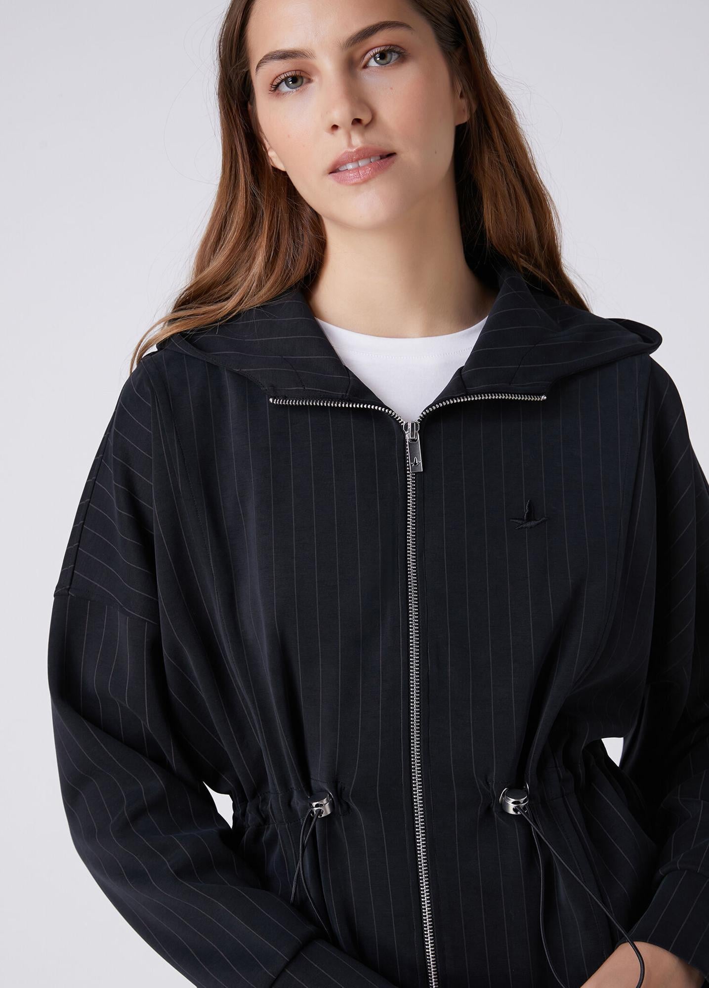 Beymen Club Kadın Lacivert Kapüşonlu Çizgili Sweatshirt