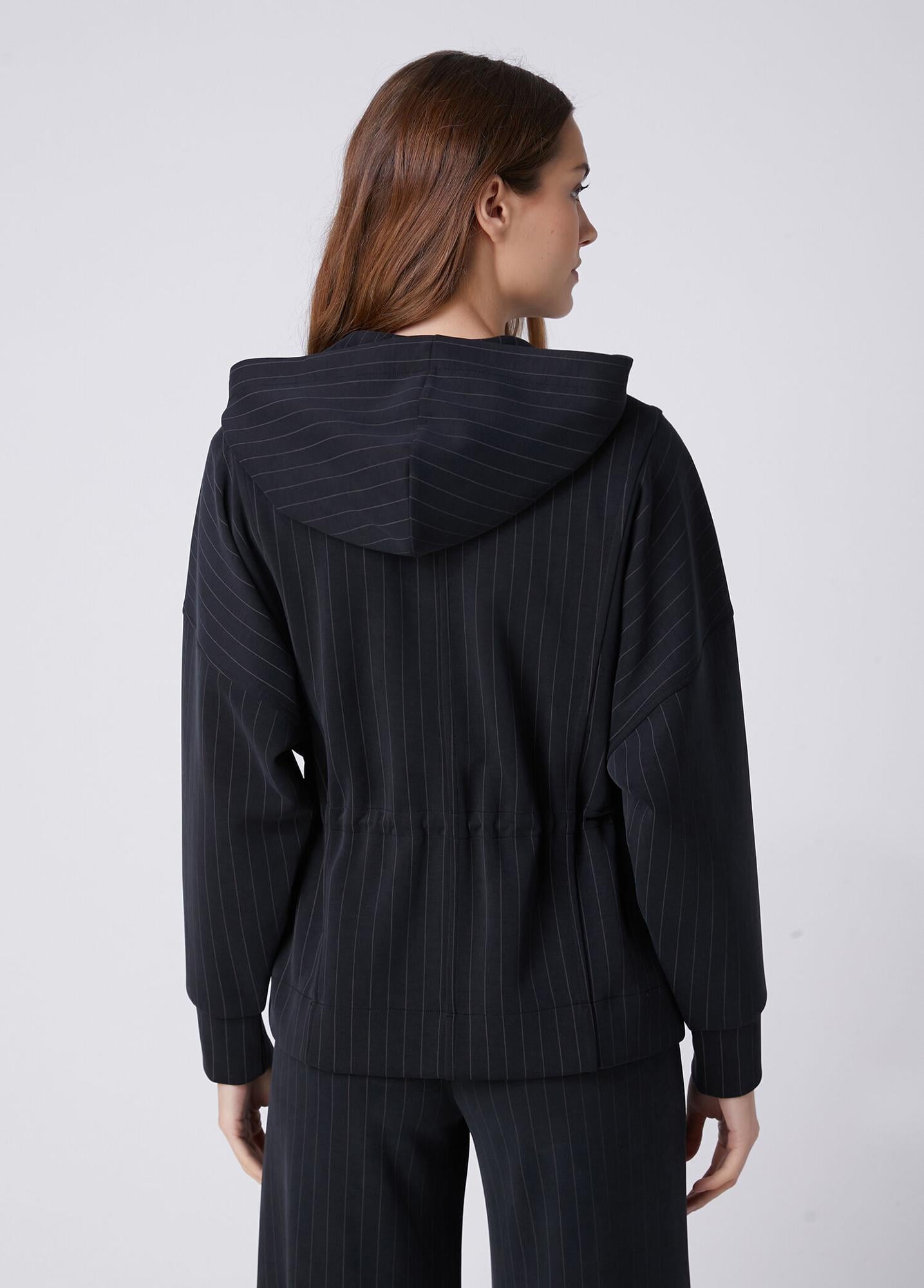 Beymen Club Kadın Lacivert Kapüşonlu Çizgili Sweatshirt