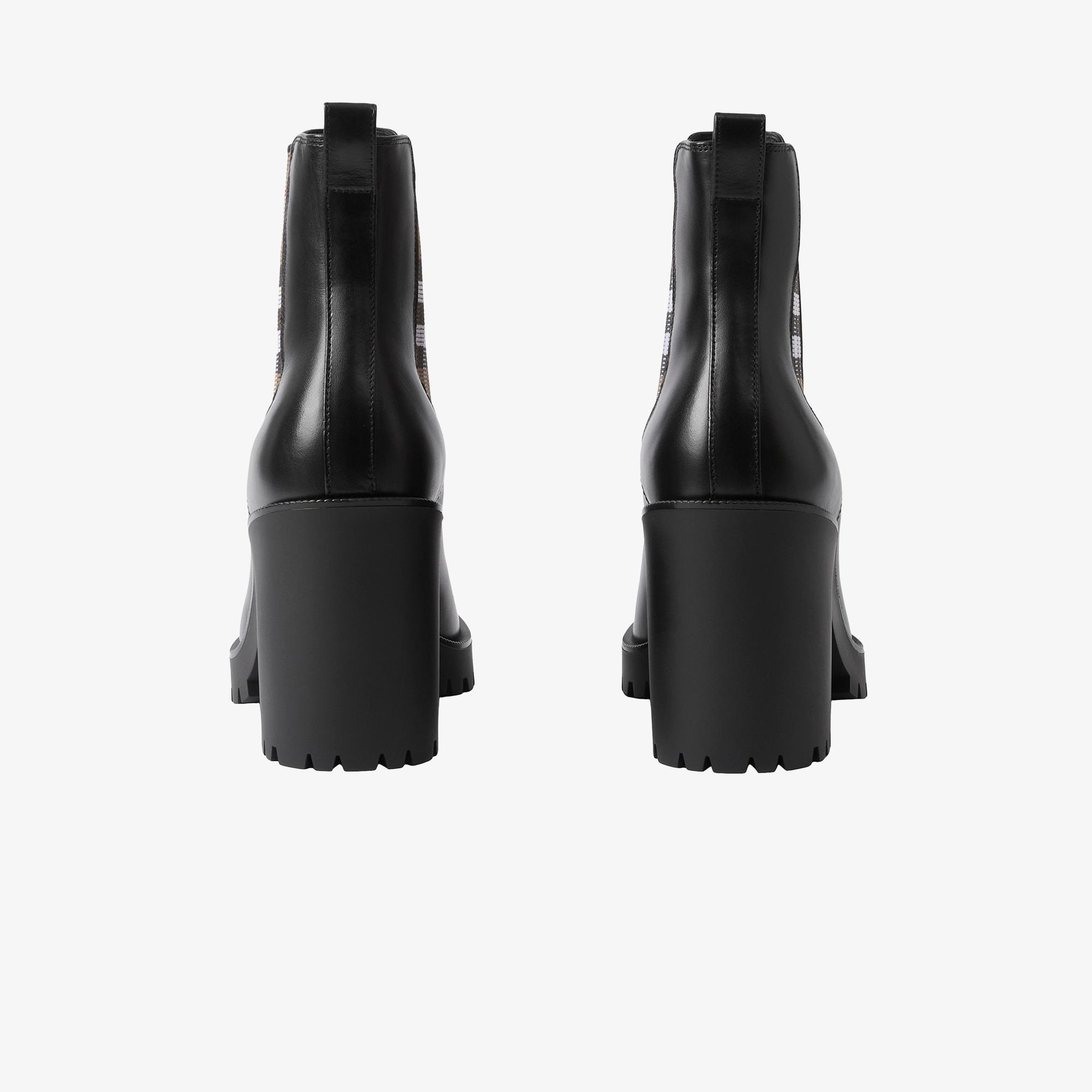 Burberry New Allostock Panel Leather Ankle Kadın Siyah Bot