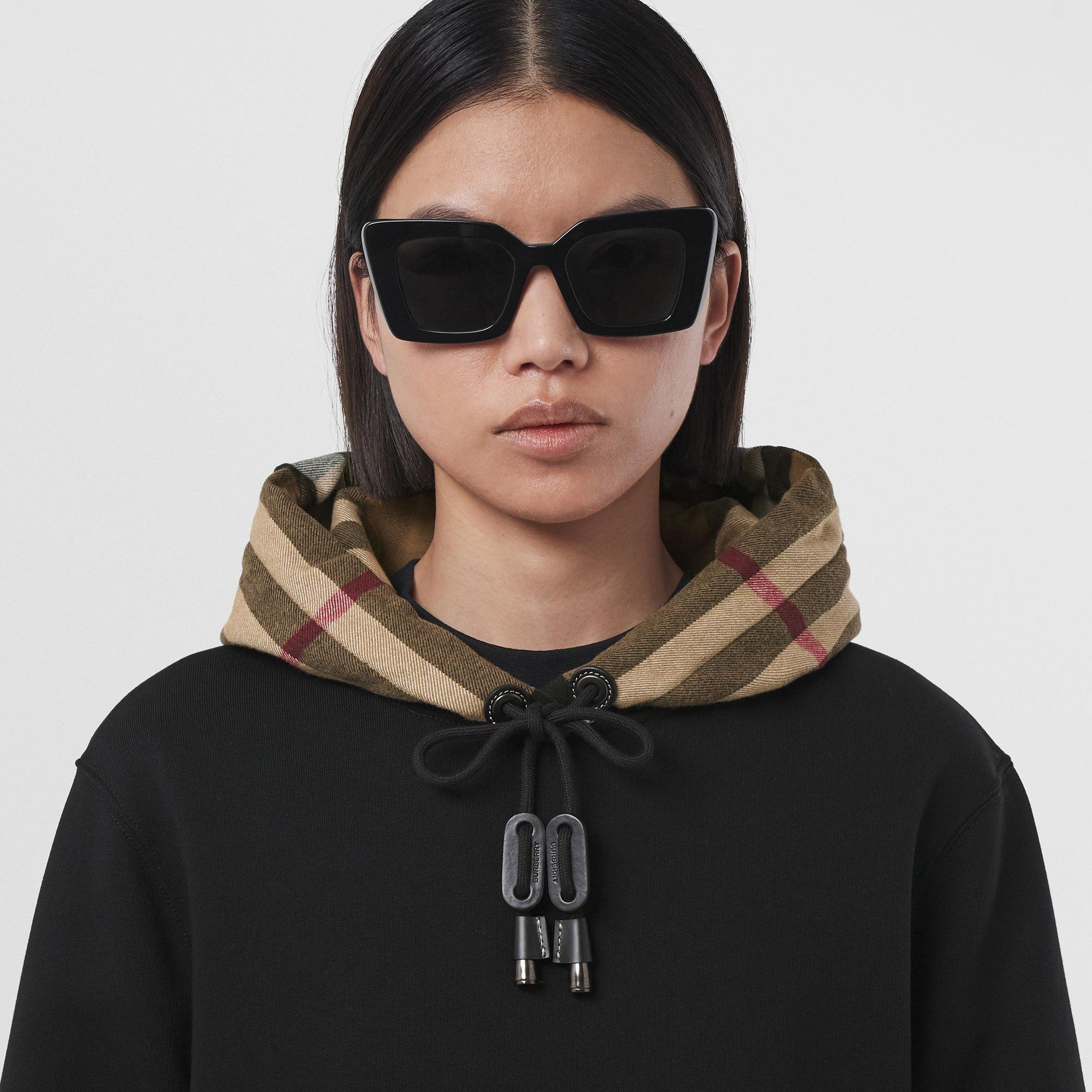 Burberry Poulter Hood Cotton Kadın Siyah Hoodie